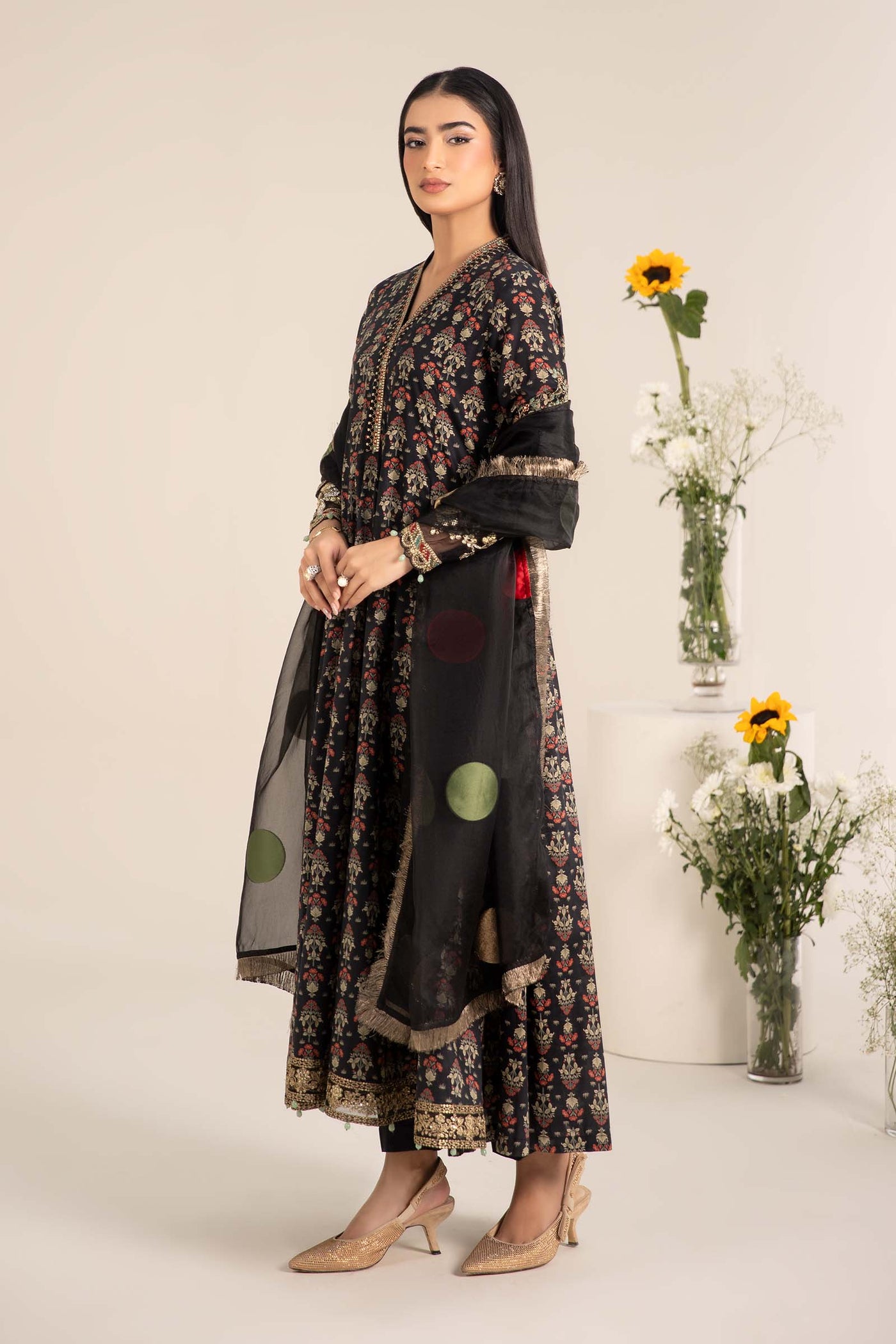 3 Piece Embroidered Lawn Suit