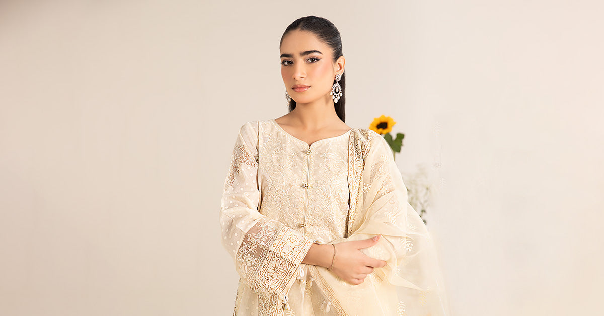 3 Piece Embroidered Lawn Suit