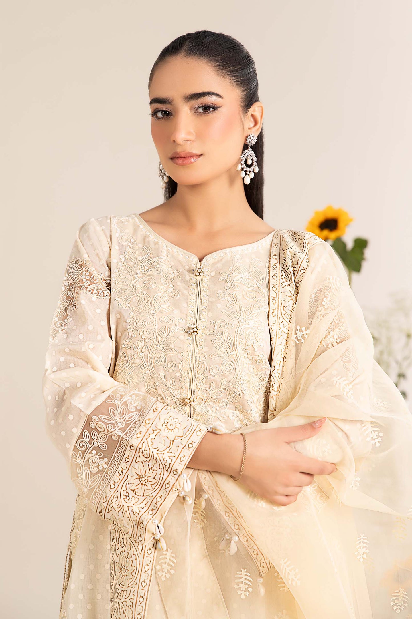 3 Piece Embroidered Lawn Suit