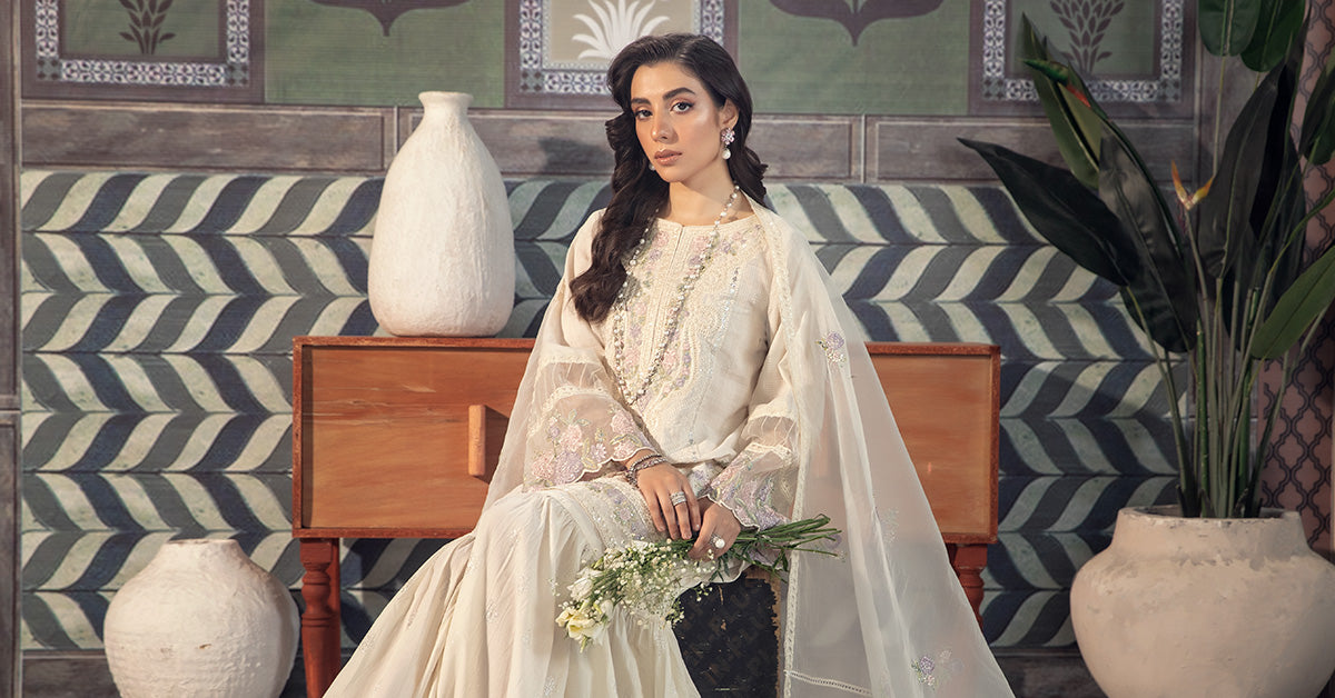 3 Piece Embroidered Cotton Doria Suit