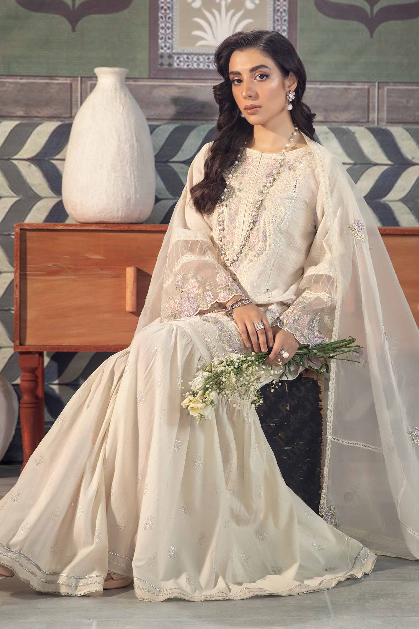 3 Piece Embroidered Cotton Doria Suit