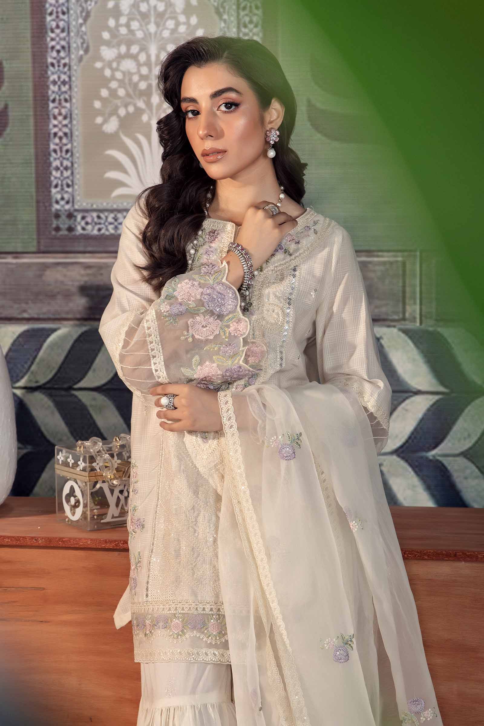 3 Piece Embroidered Cotton Doria Suit