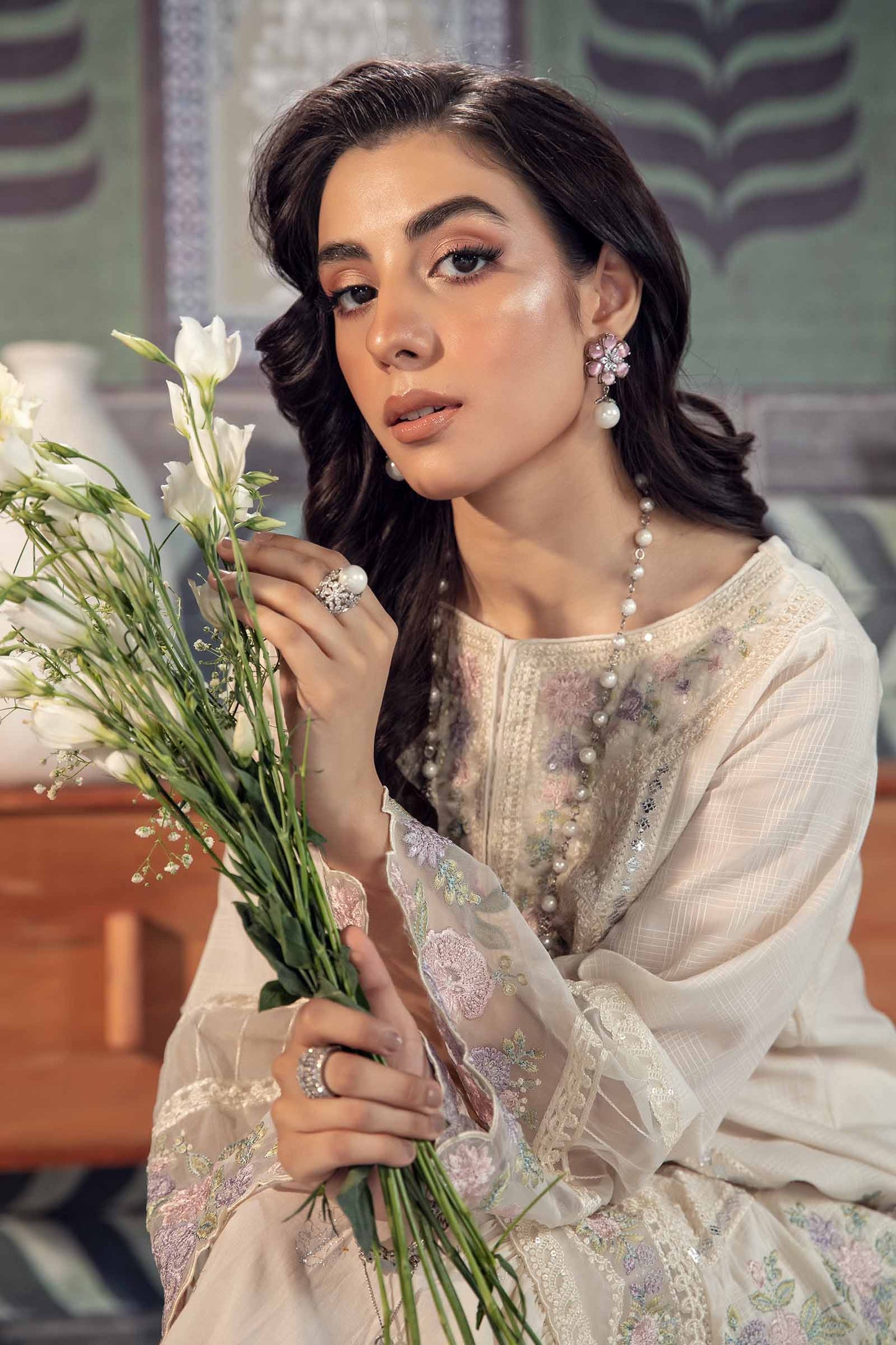 3 Piece Embroidered Cotton Doria Suit