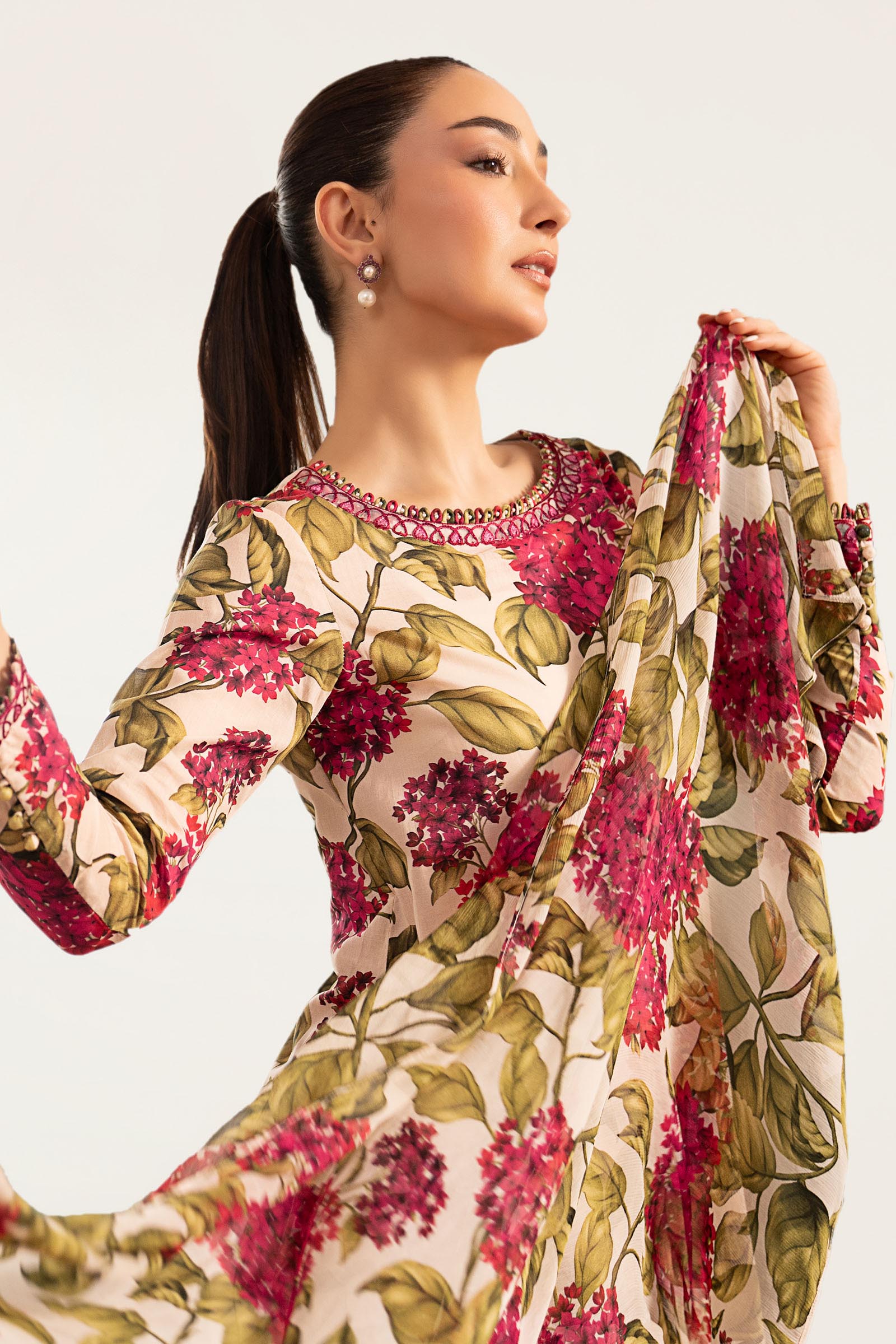 3 Piece Embroidered Lawn Suit