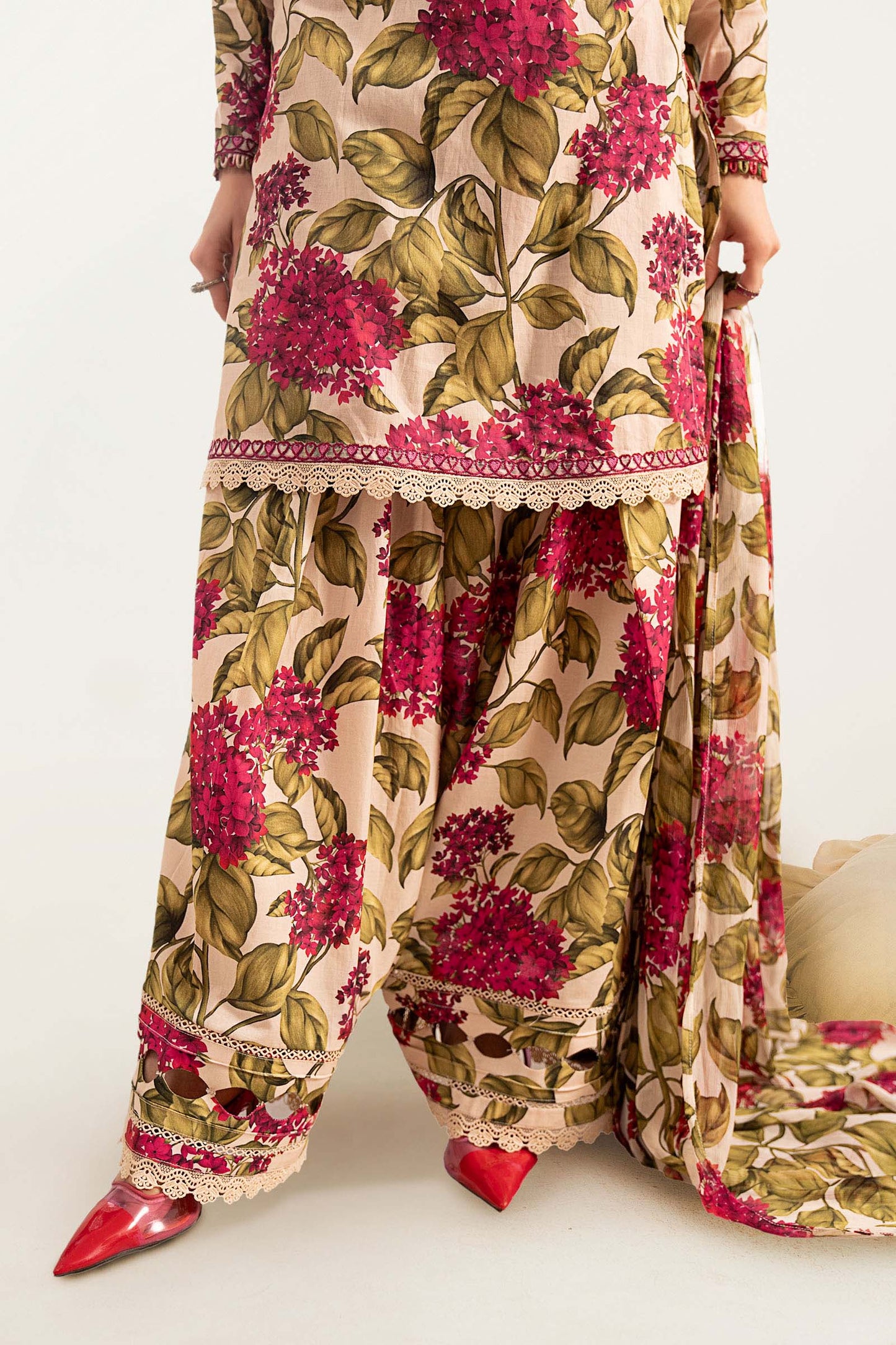 3 Piece Embroidered Lawn Suit