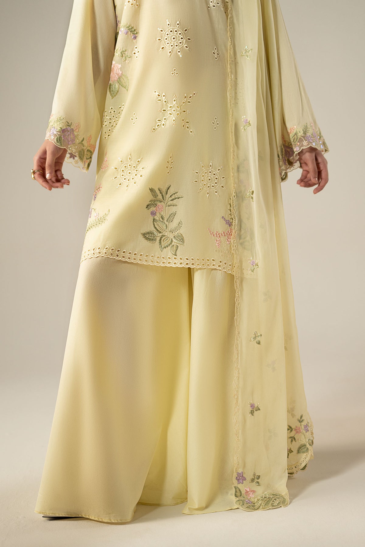 3 Piece Embroidered Lawn Suit