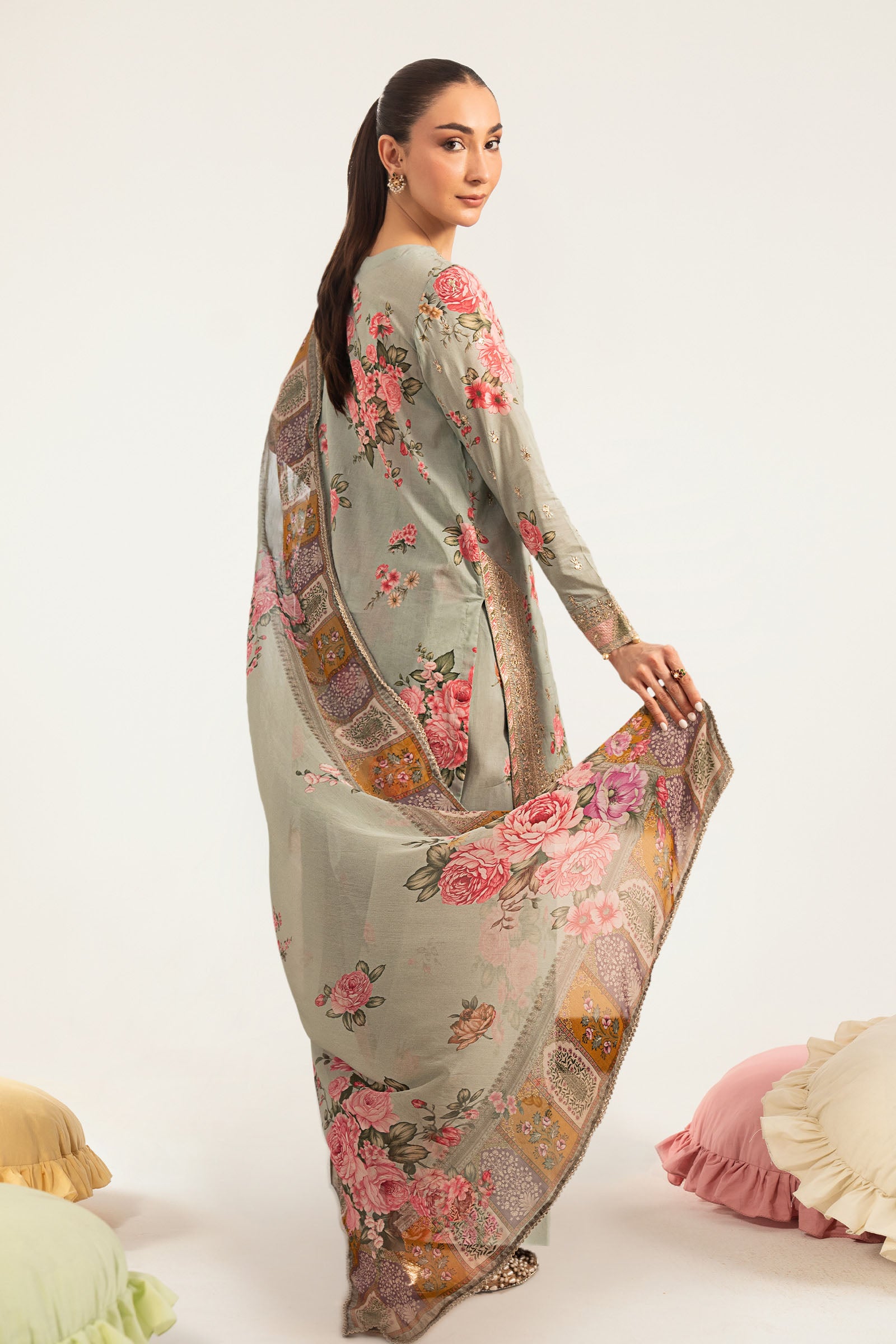 3 Piece Embroidered Lawn Suit