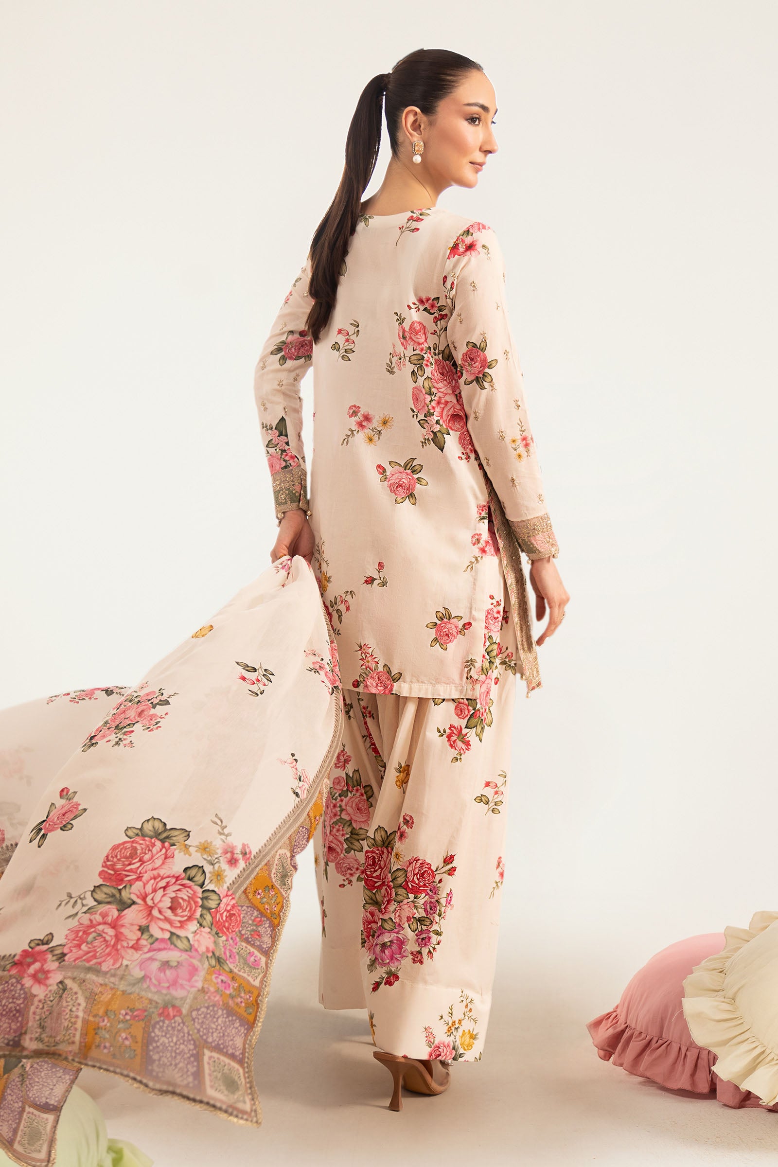 3 Piece Embroidered Lawn Suit