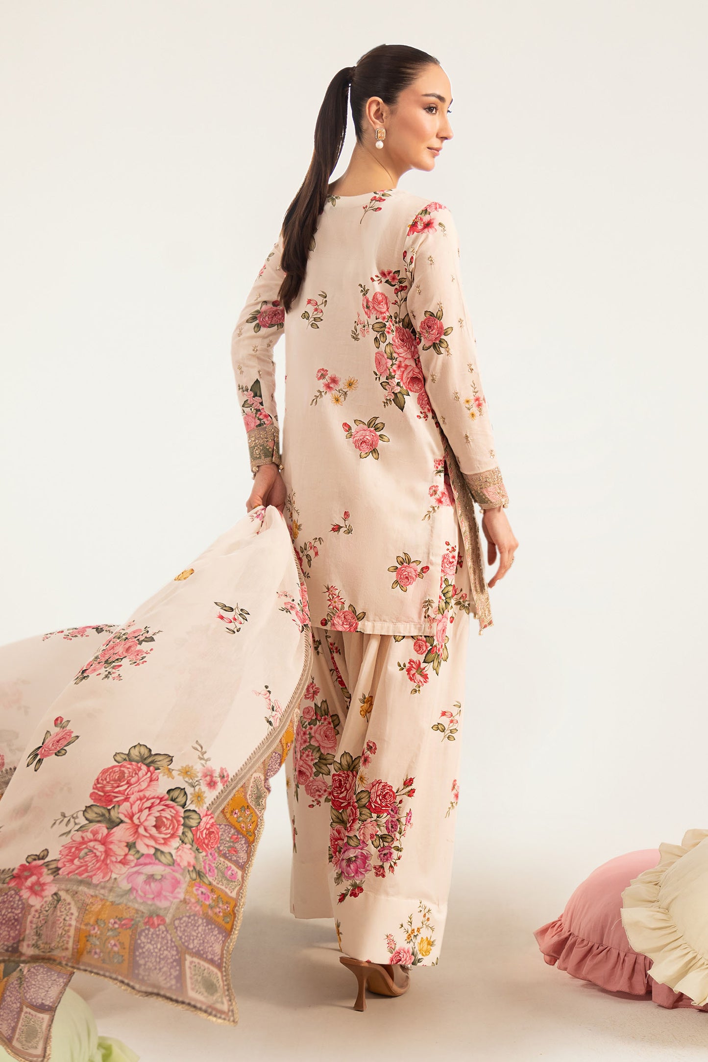 3 Piece Embroidered Lawn Suit