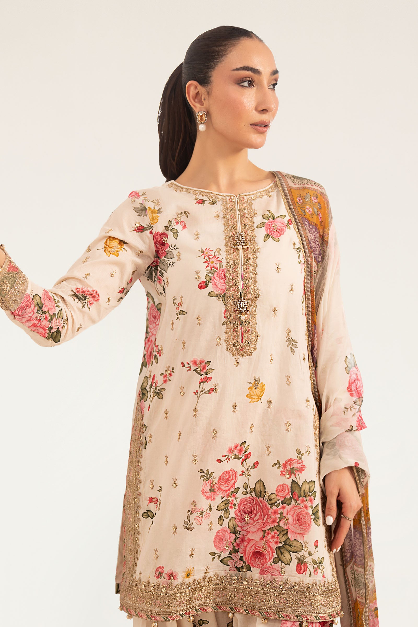 3 Piece Embroidered Lawn Suit