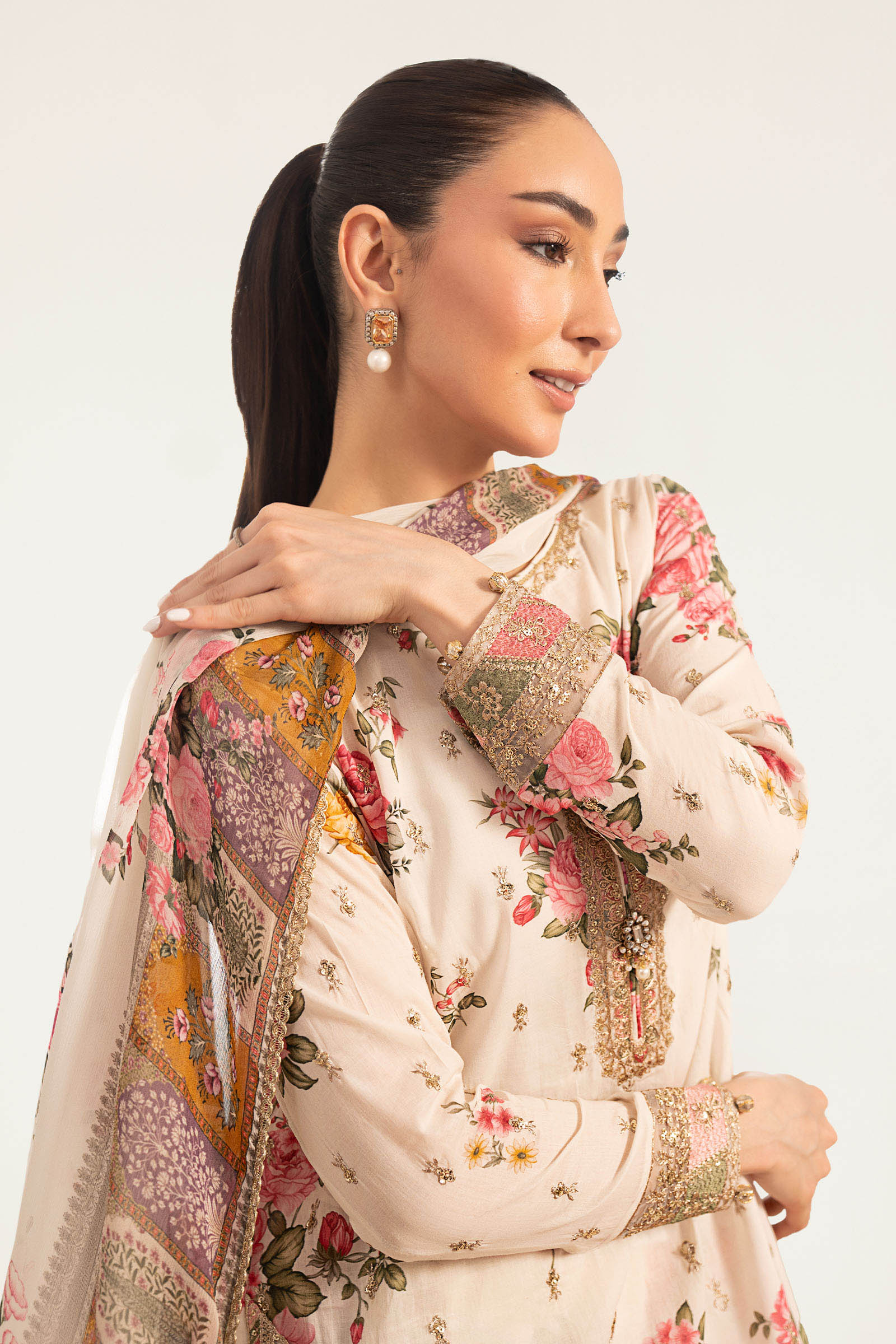 3 Piece Embroidered Lawn Suit