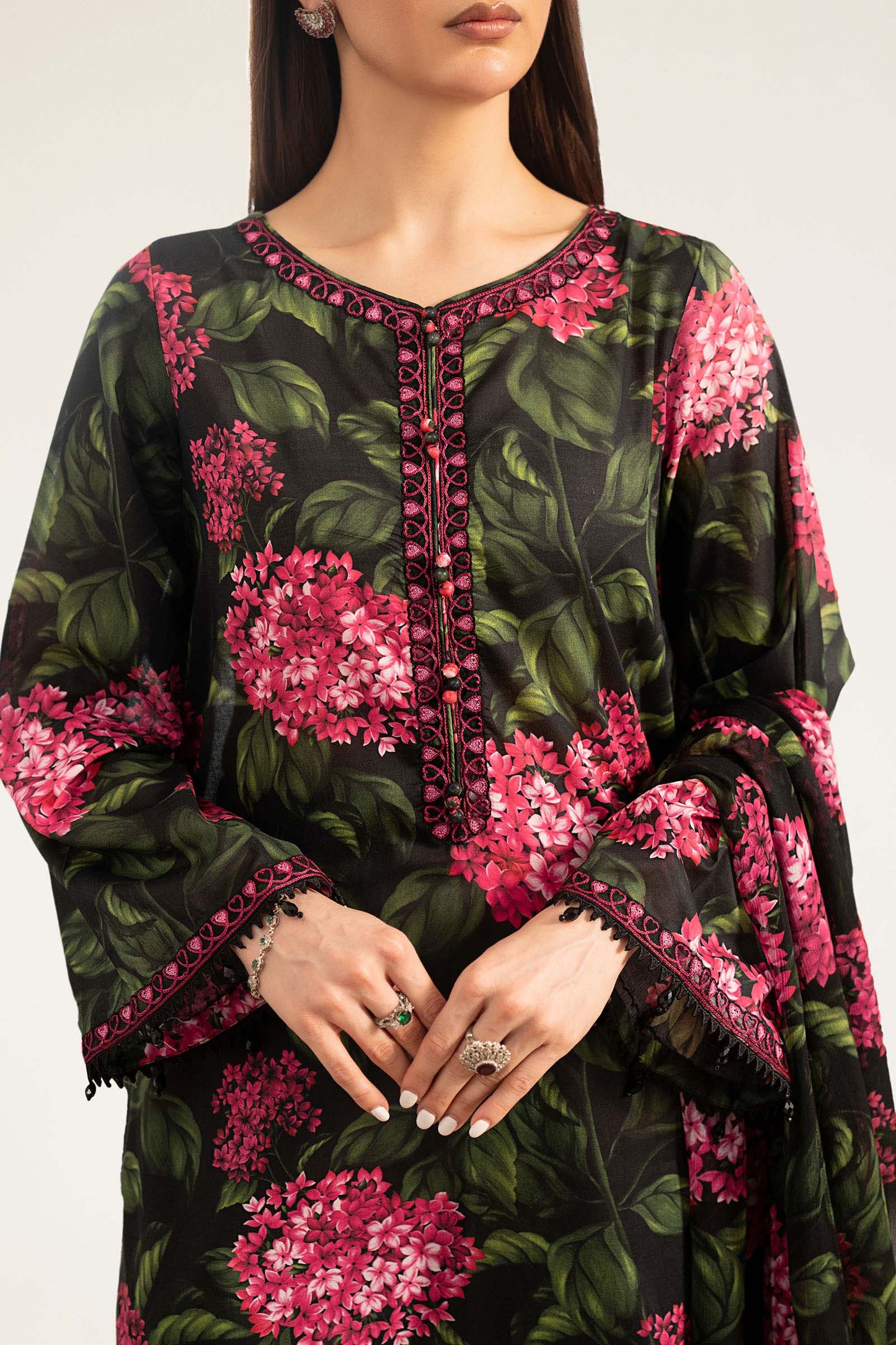 3 Piece Embroidered Lawn Suit