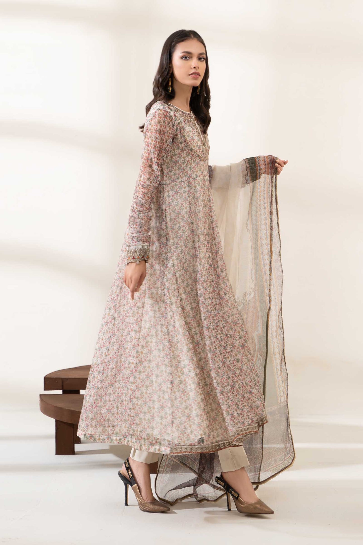 Suit Off White DW-W23-34