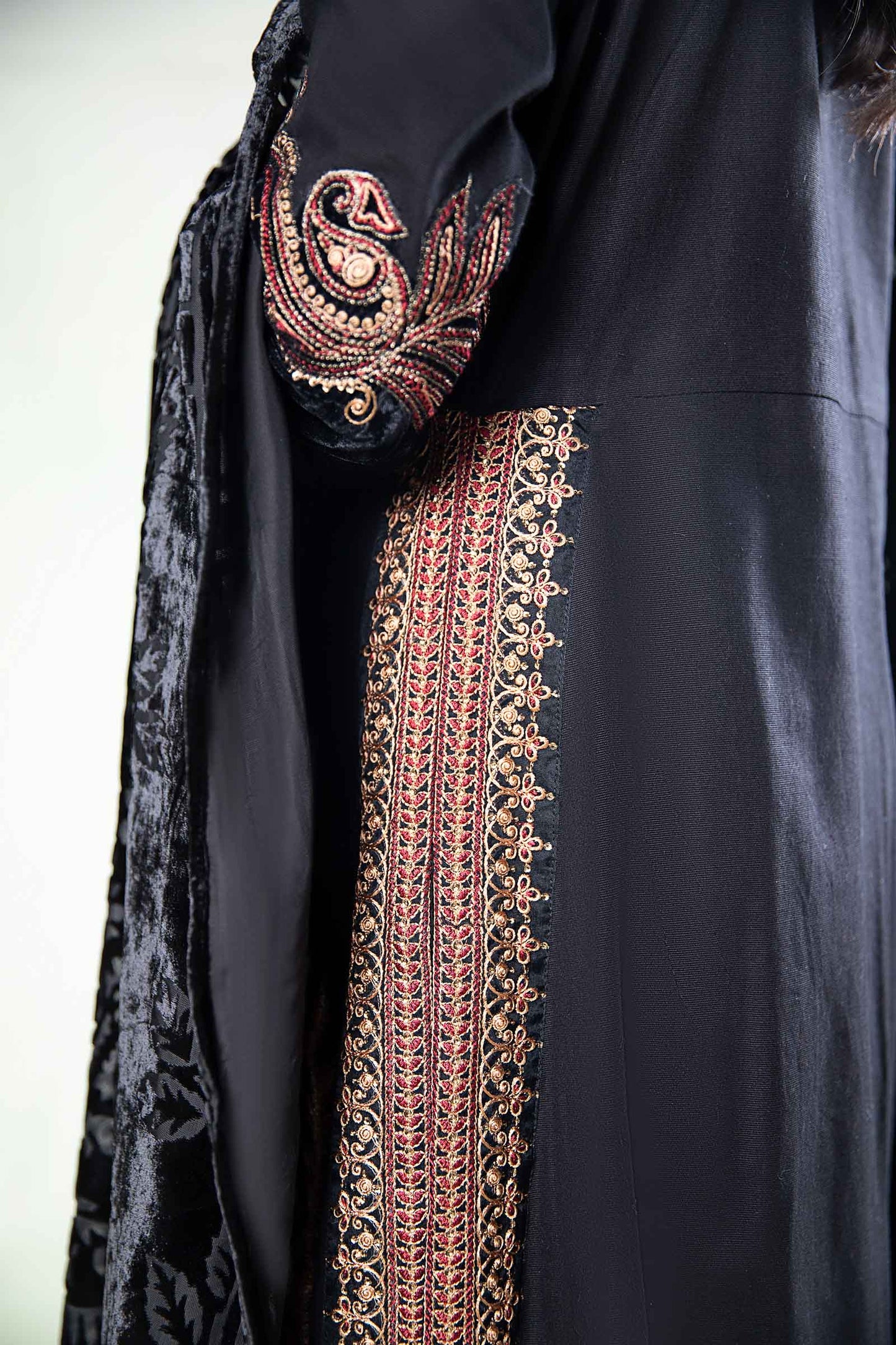 3 Piece Embroidered Khaddar Suit