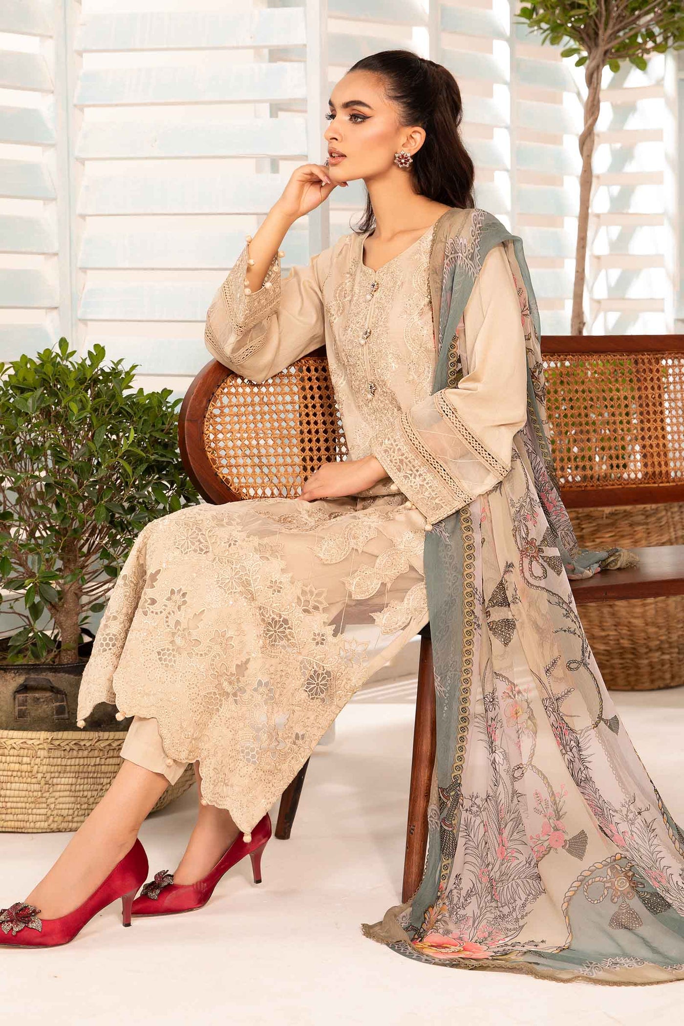 3 Piece Embroidered Lawn Suit