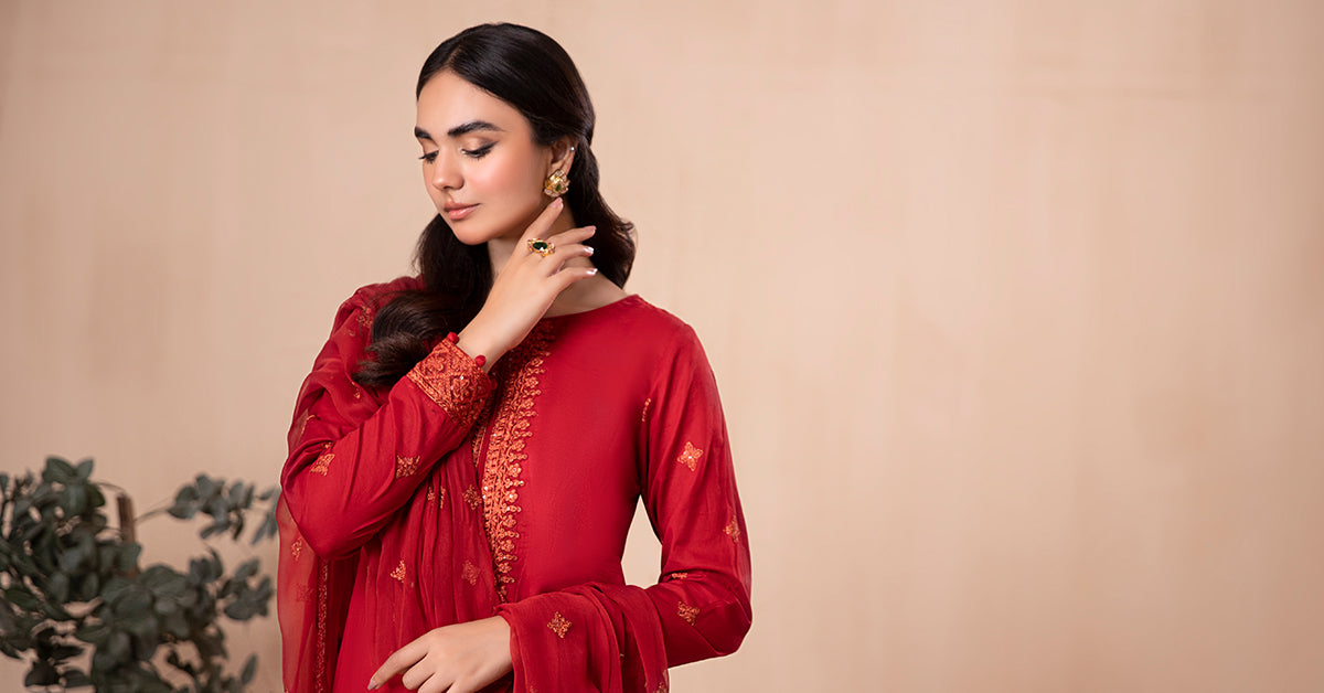 3 Piece Embroidered Lawn Suit