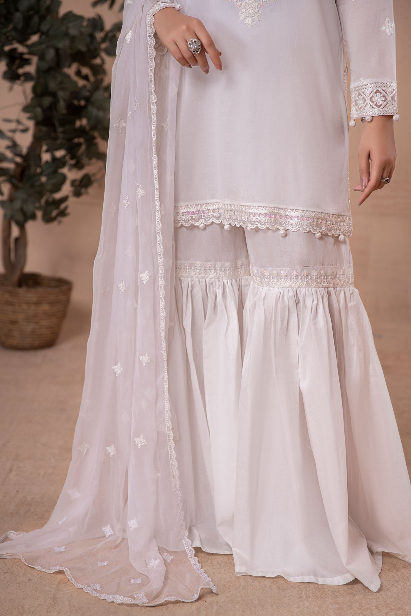 3 Piece Embroidered Lawn Suit