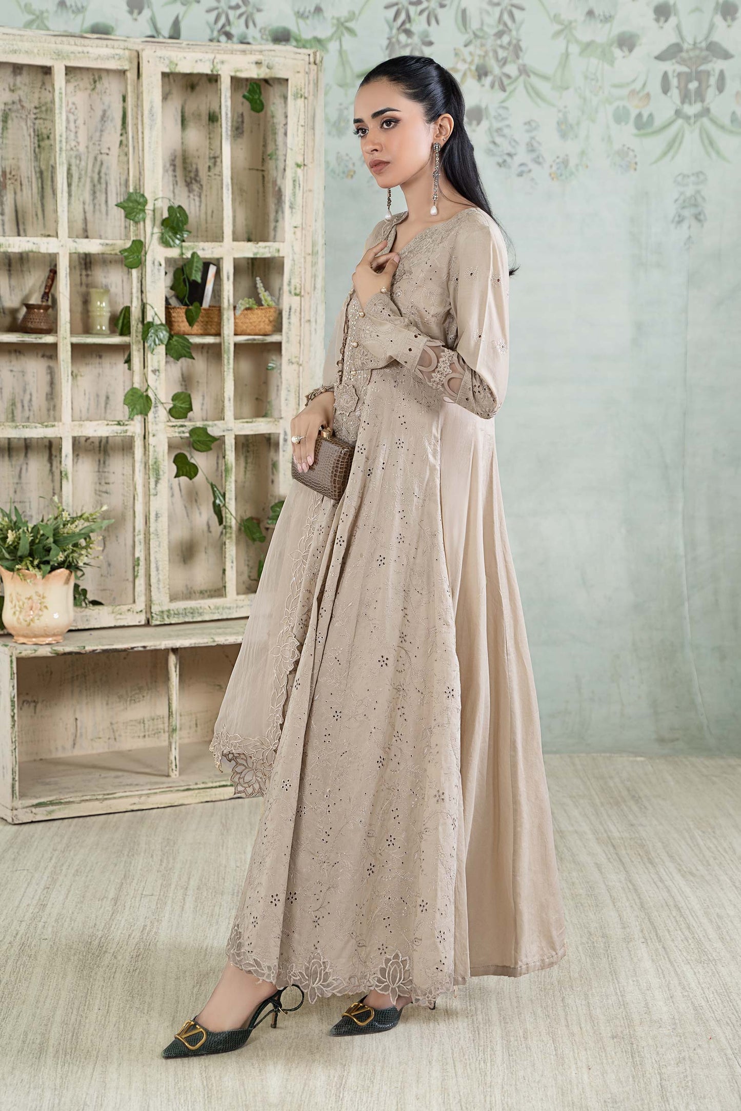 3 Piece Embroidered Lawn Suit