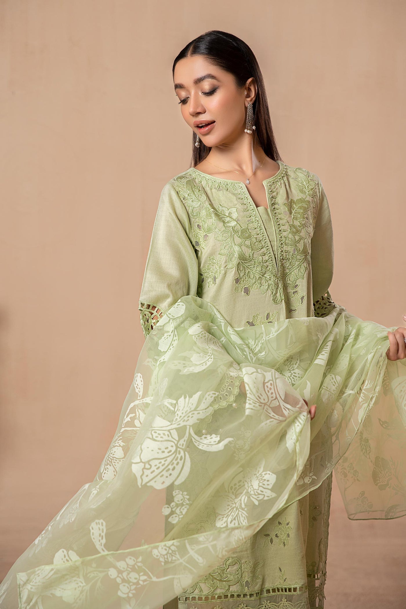 3 Piece Embroidered Lawn Suit