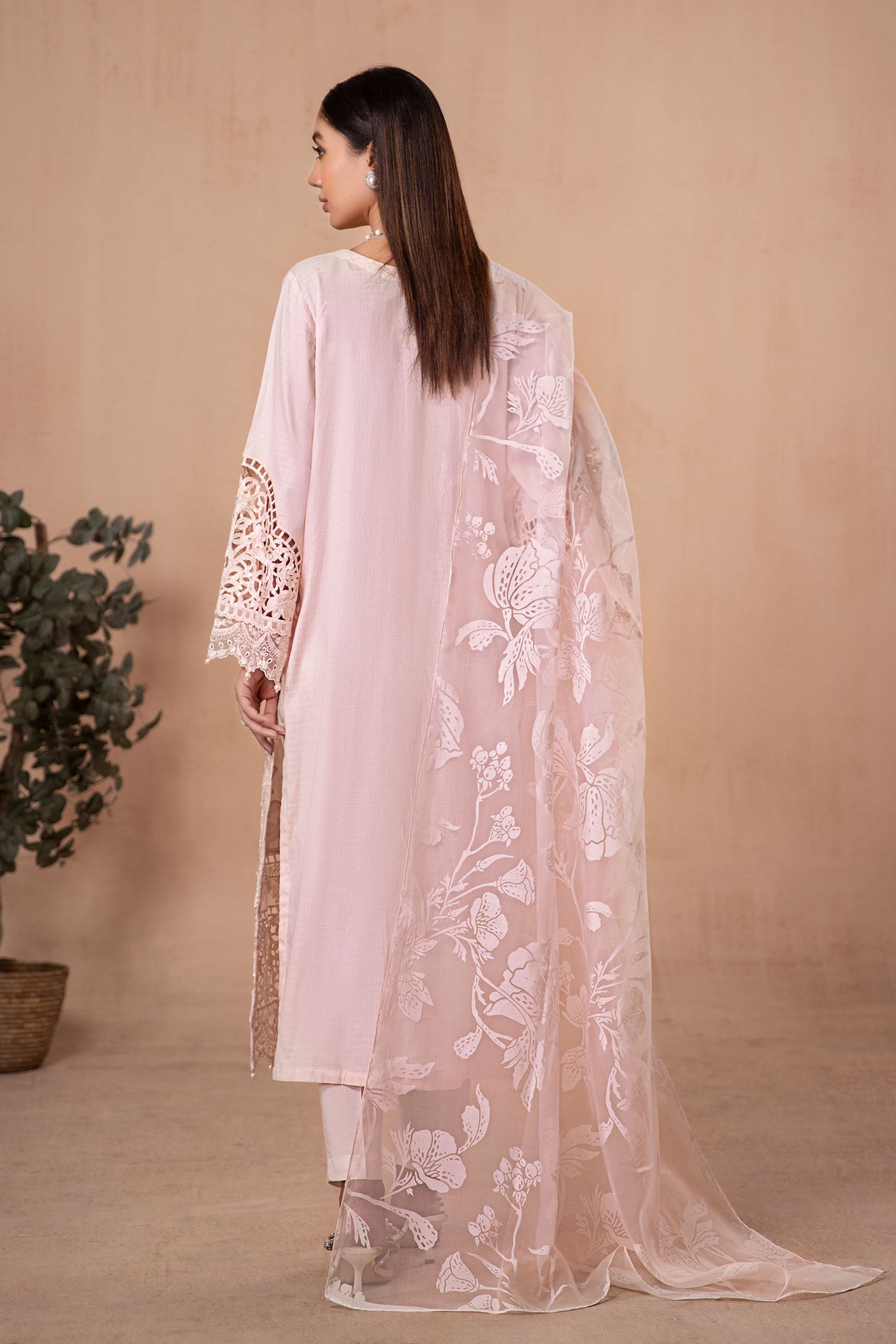 3 Piece Embroidered Lawn Suit