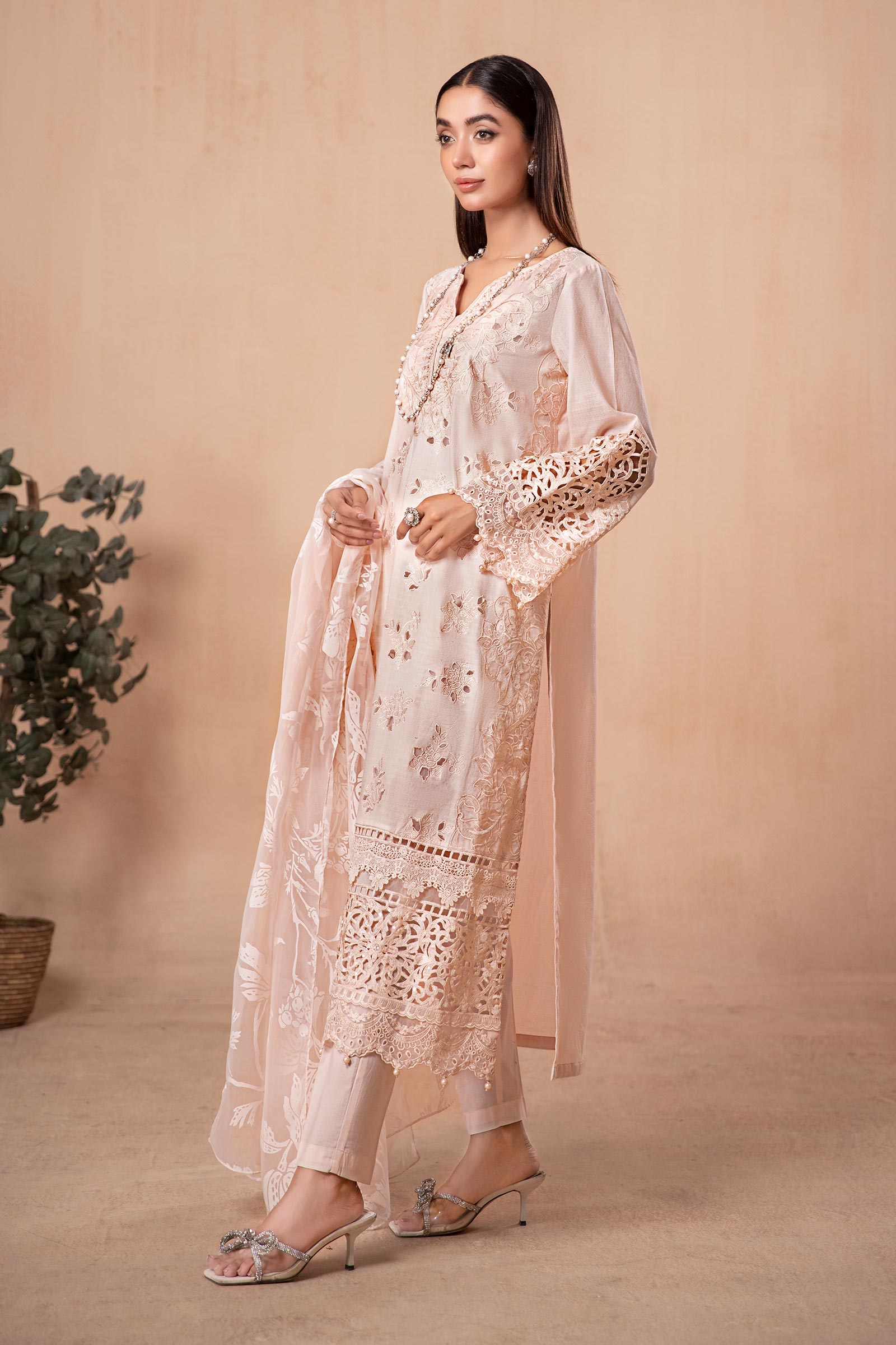 3 Piece Embroidered Lawn Suit