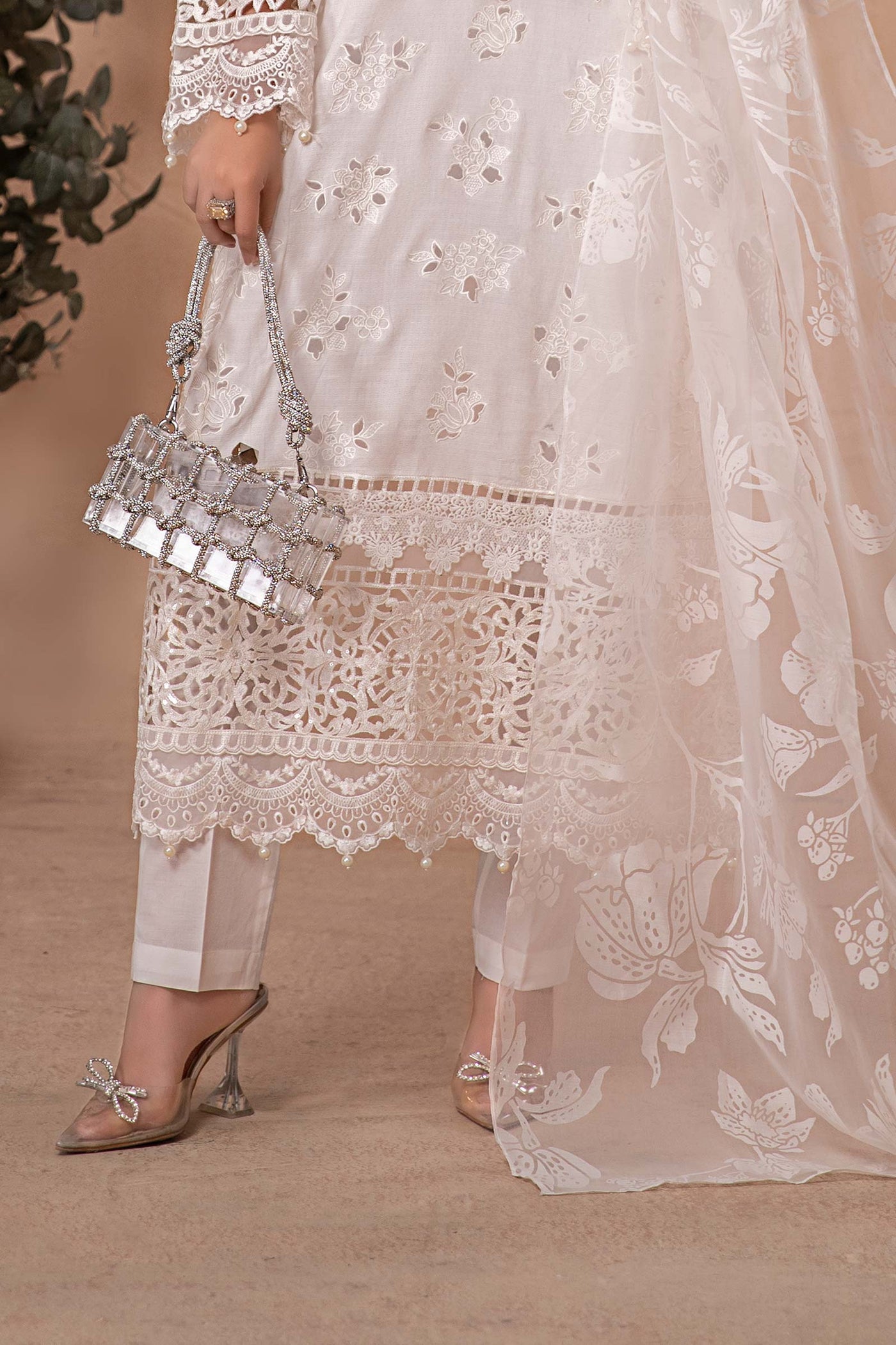 3 Piece Embroidered Lawn Suit