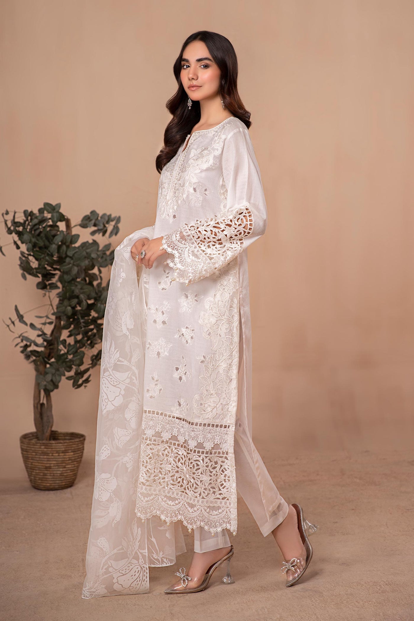 3 Piece Embroidered Lawn Suit