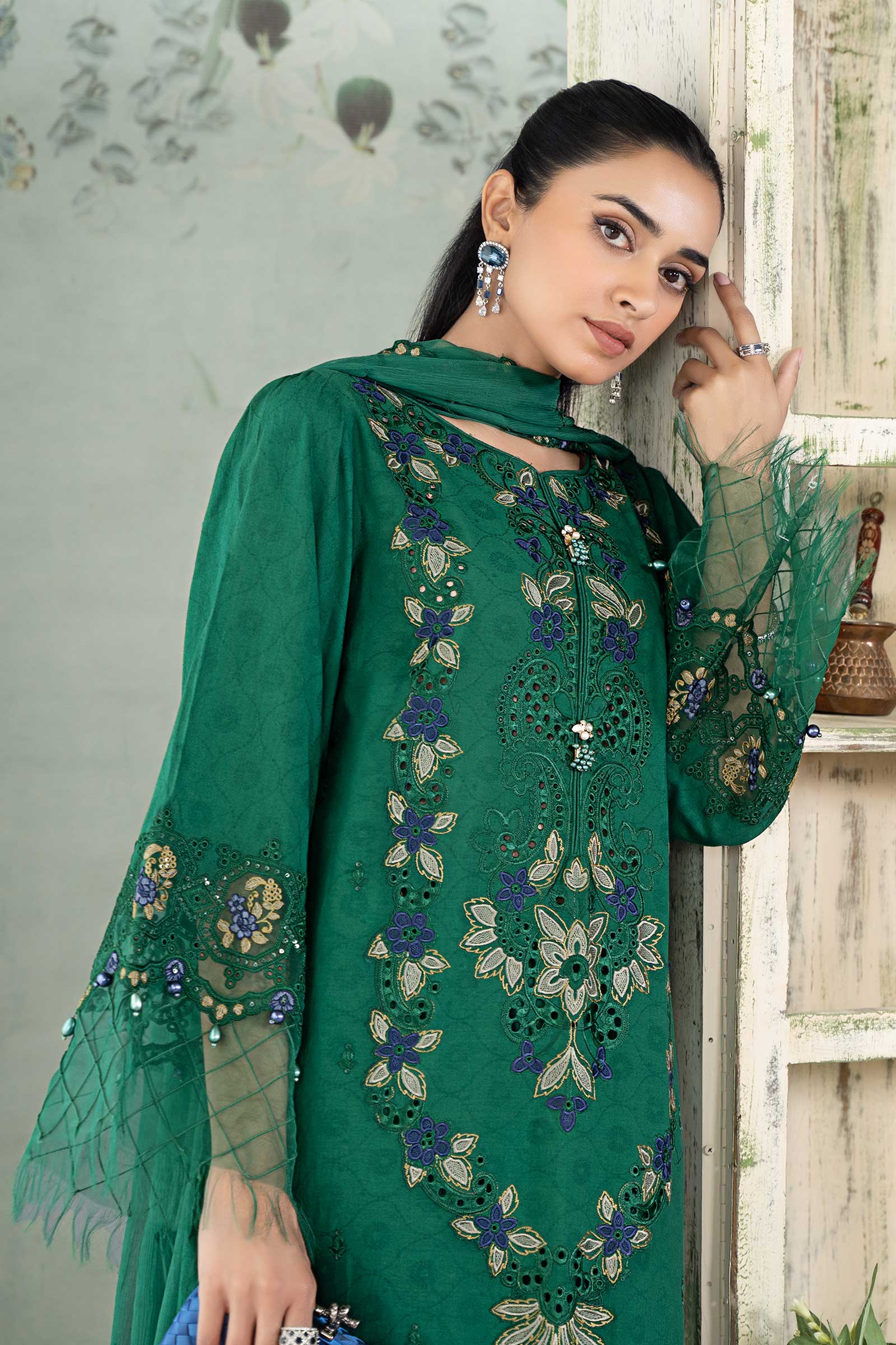 3 Piece Embroidered Jacquard Lawn Suit