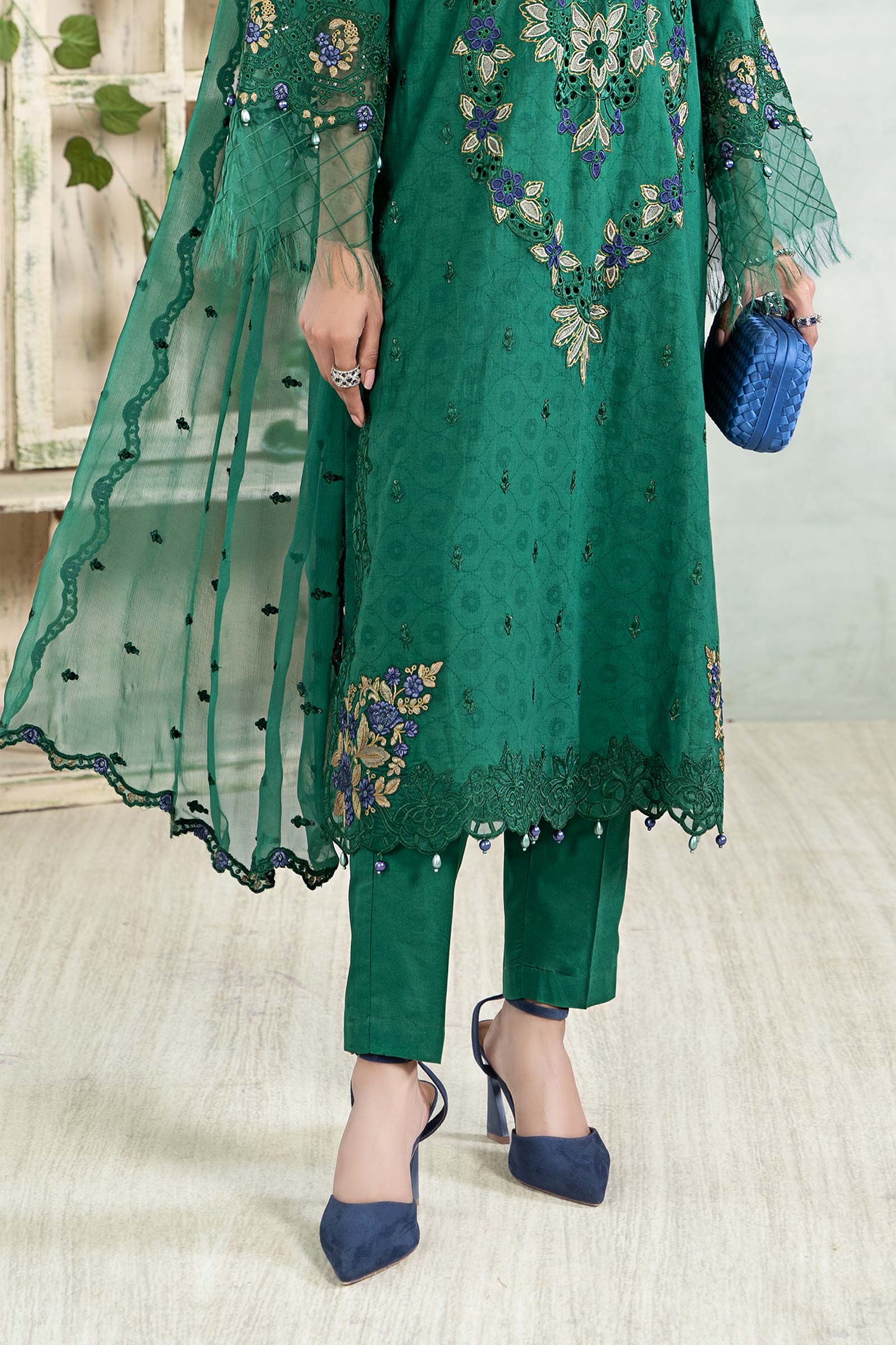 3 Piece Embroidered Jacquard Lawn Suit
