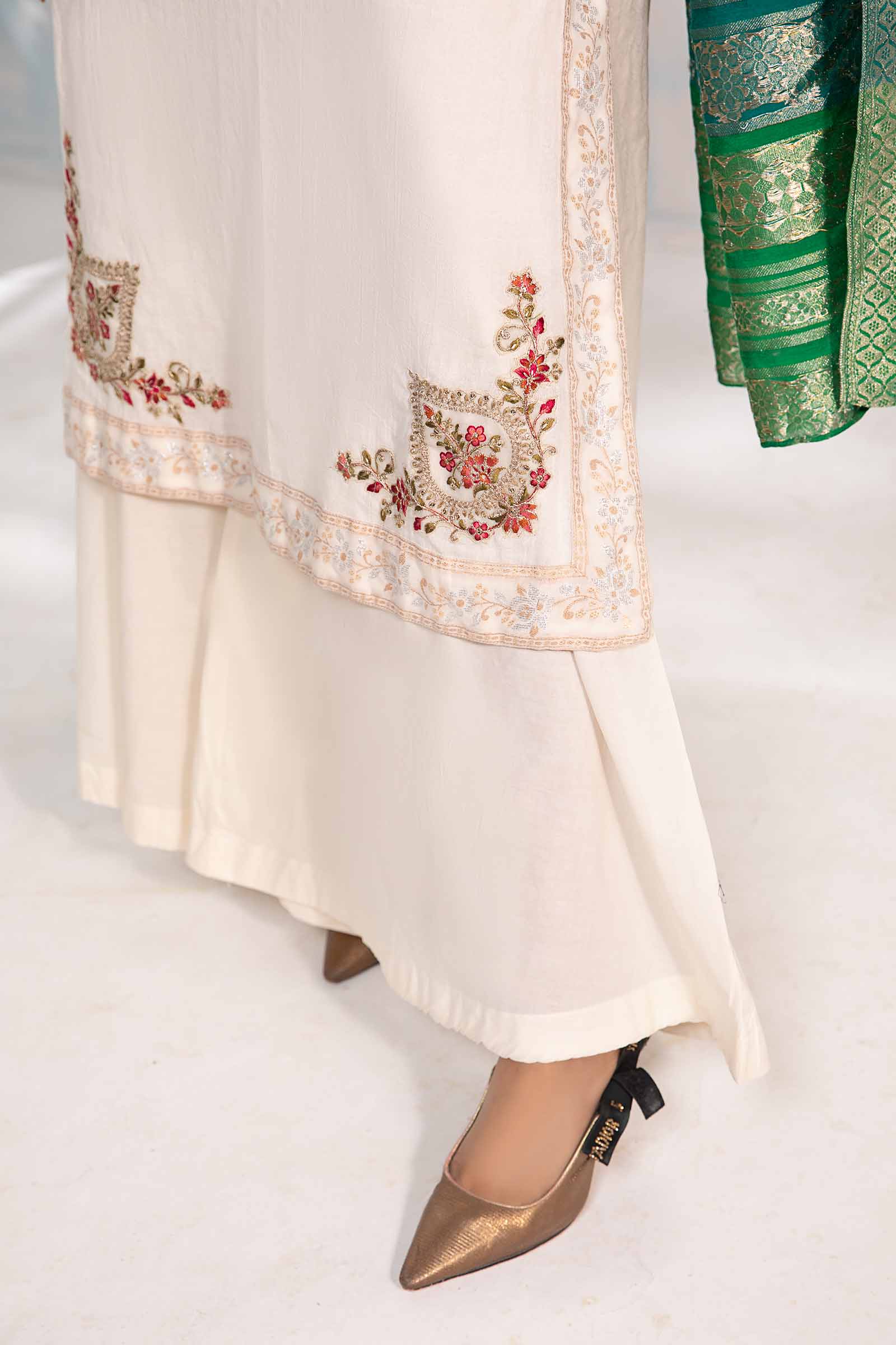 3 Piece Dyed Jacquard Broshia Suit