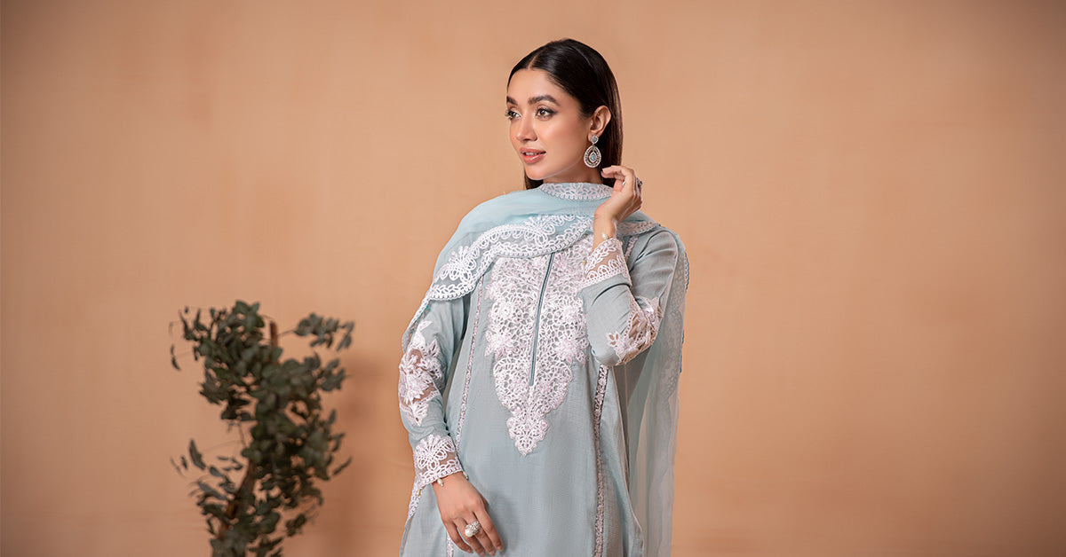 3 Piece Dyed Lawn Suit