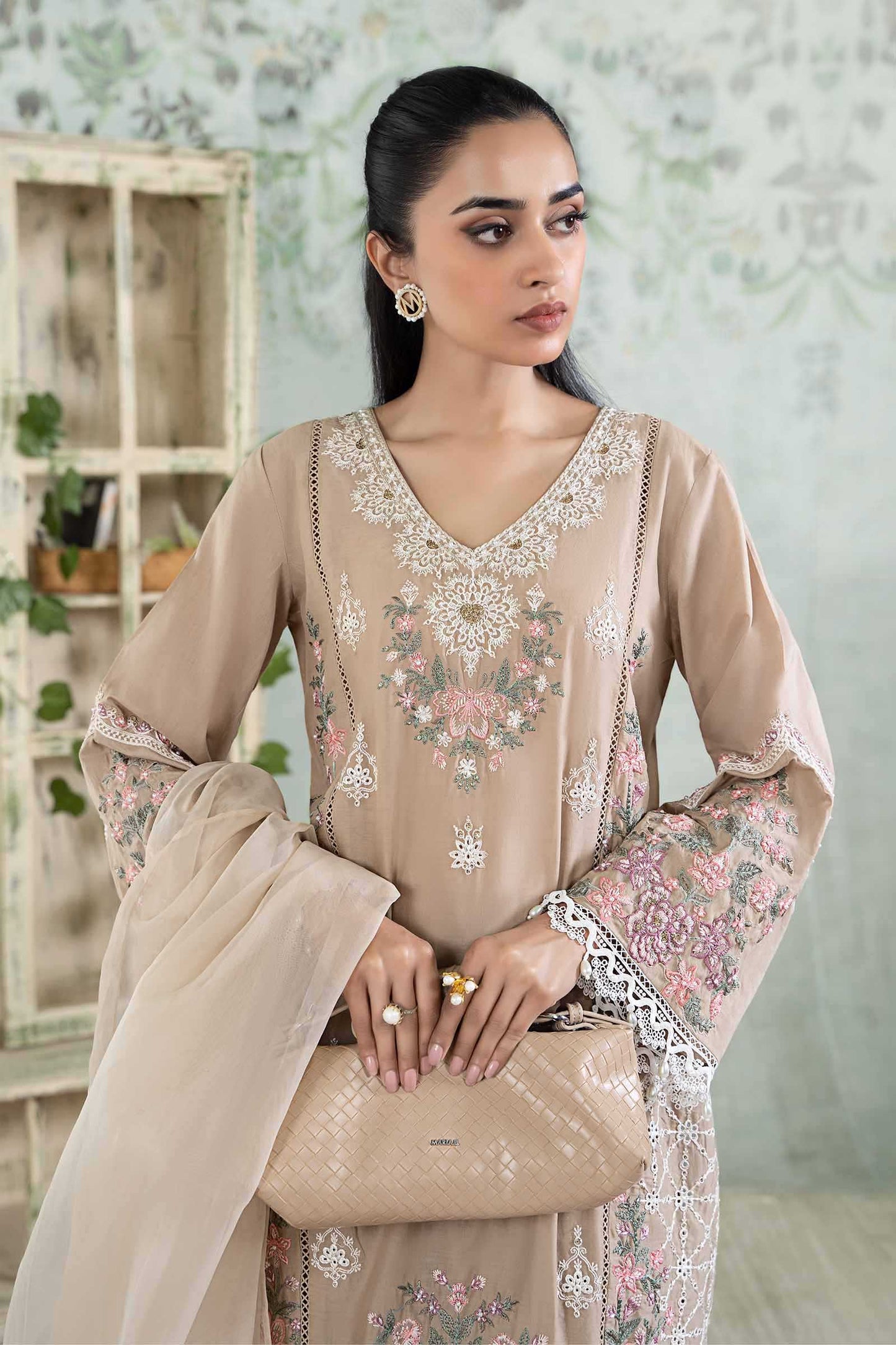 3 Piece Embroidered Lawn Suit