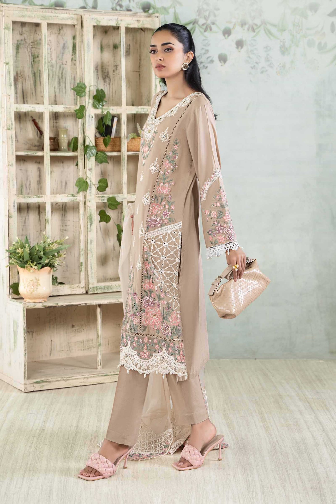 3 Piece Embroidered Lawn Suit | DW-EA24-33