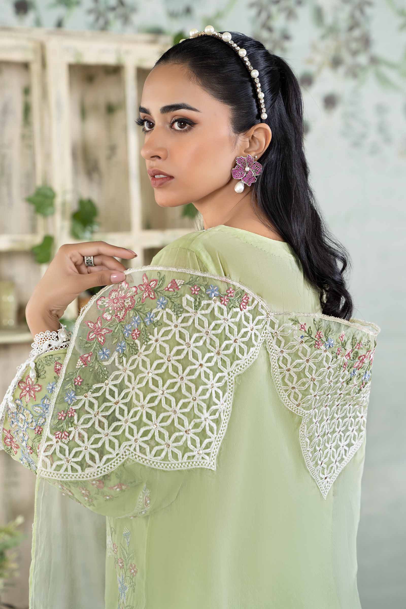 3 Piece Embroidered Lawn Suit