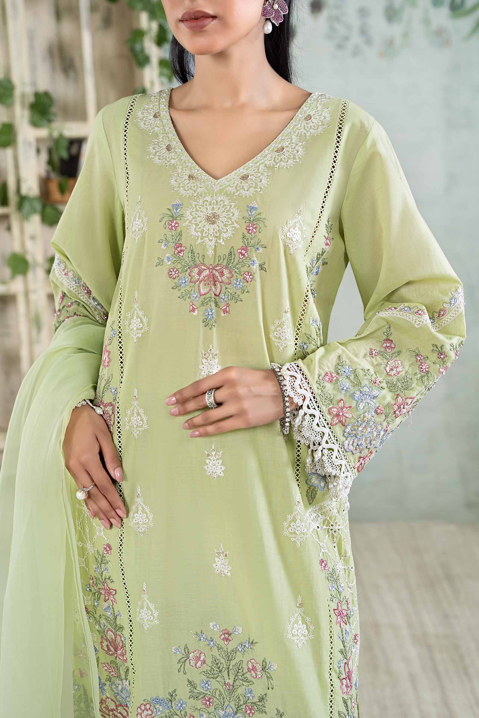 3 Piece Embroidered Lawn Suit