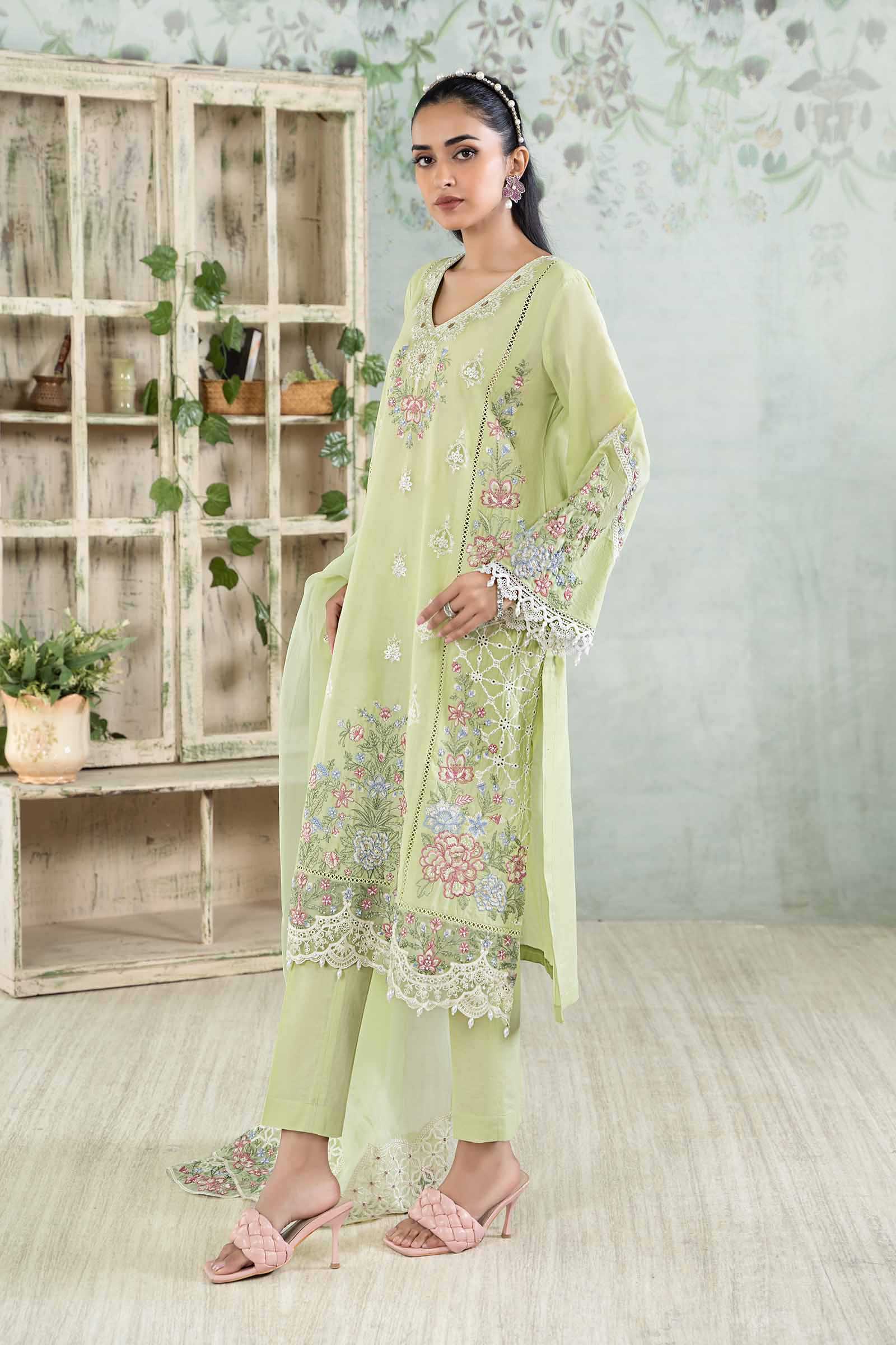 3 Piece Embroidered Lawn Suit