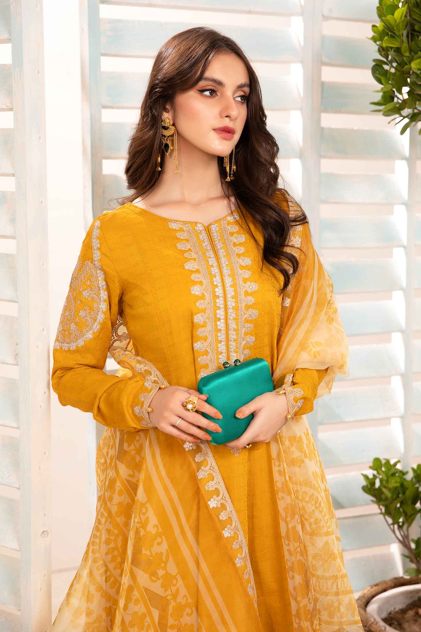 3 Piece Dyed Jacquard Lawn Suit