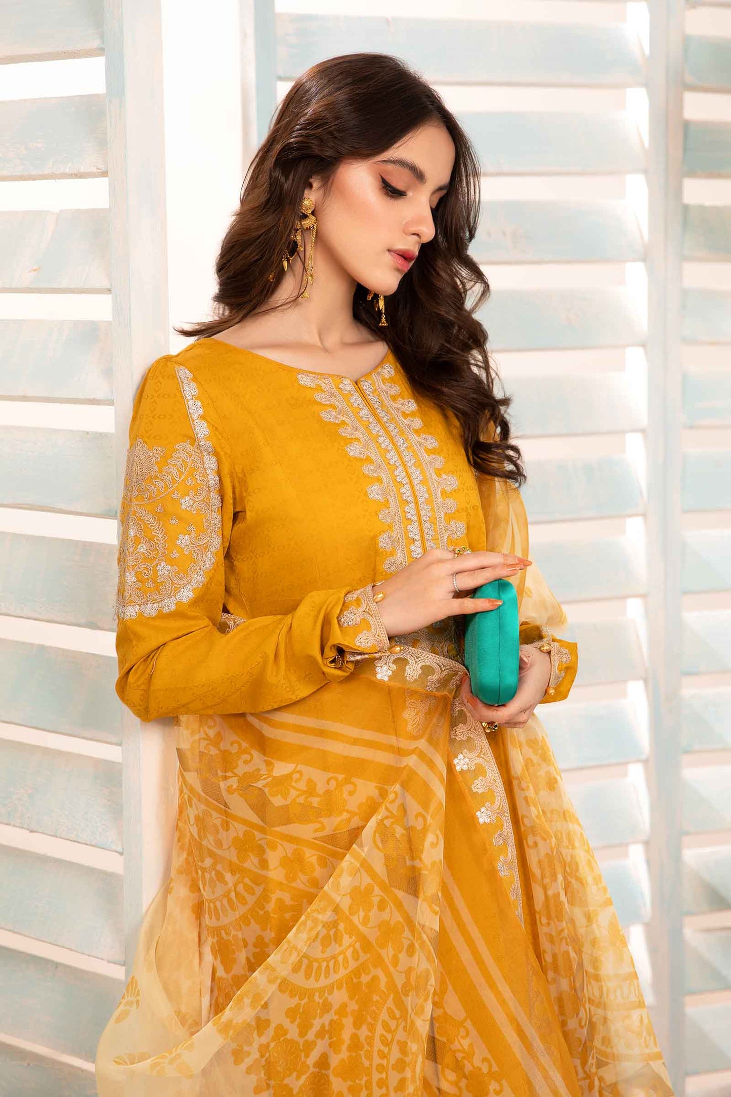 3 Piece Dyed Jacquard Lawn Suit