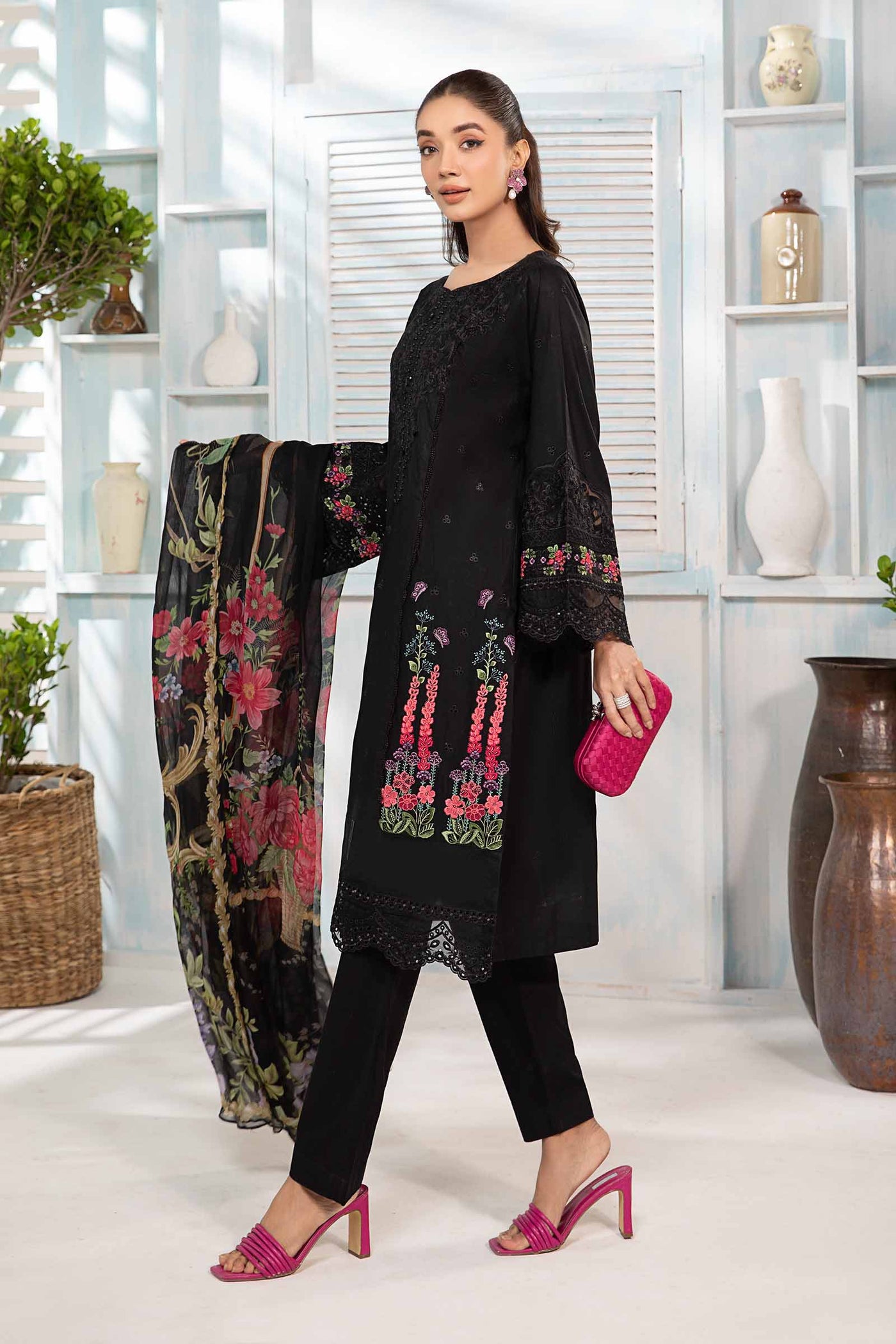 3 Piece Embroidered Lawn Suit