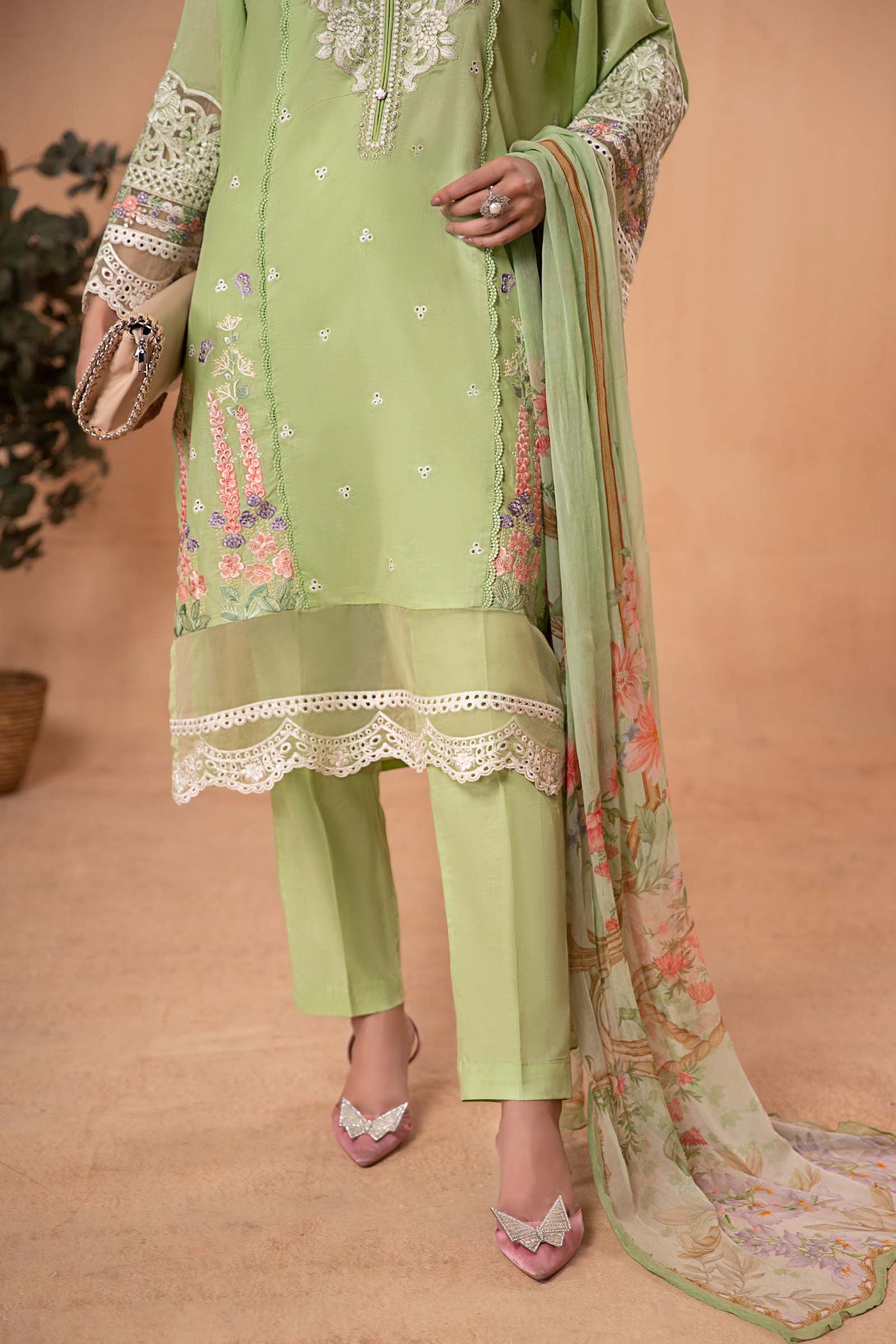 3 Piece Embroidered Lawn Suit