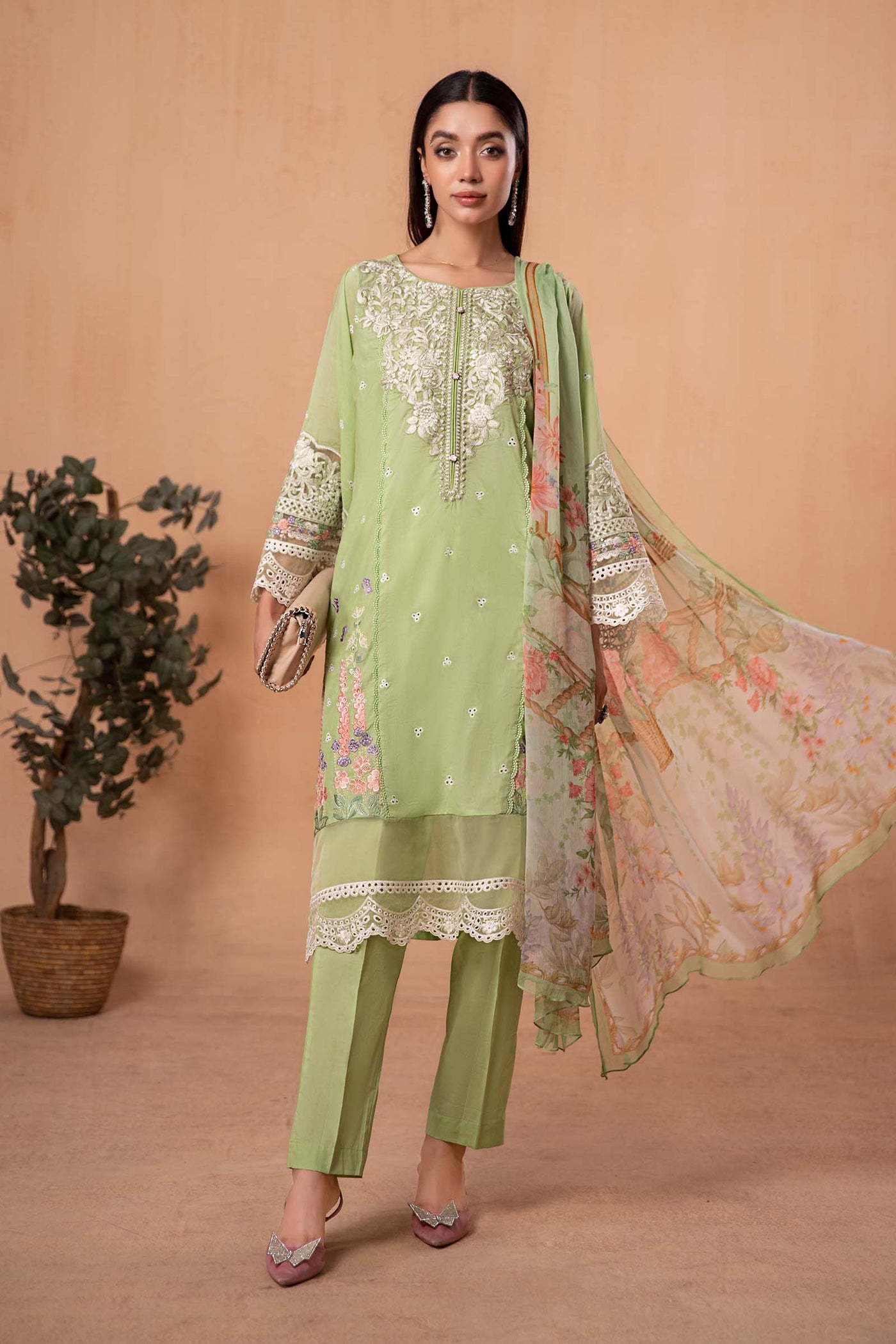 3 Piece Embroidered Lawn Suit