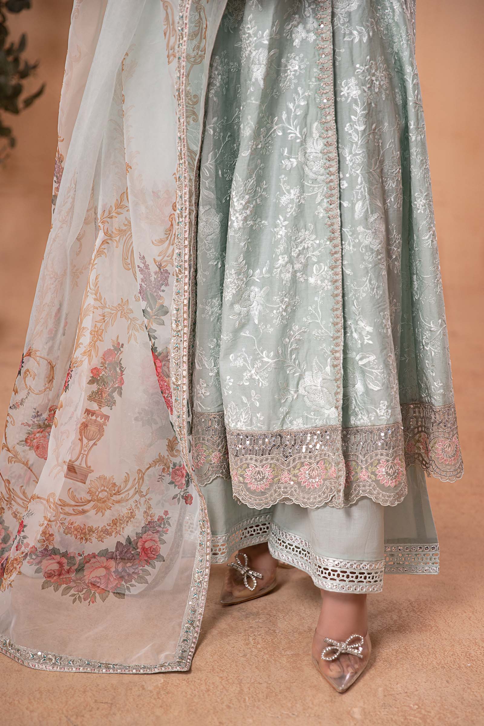 3 Piece Embroidered Jacquard Lawn Suit