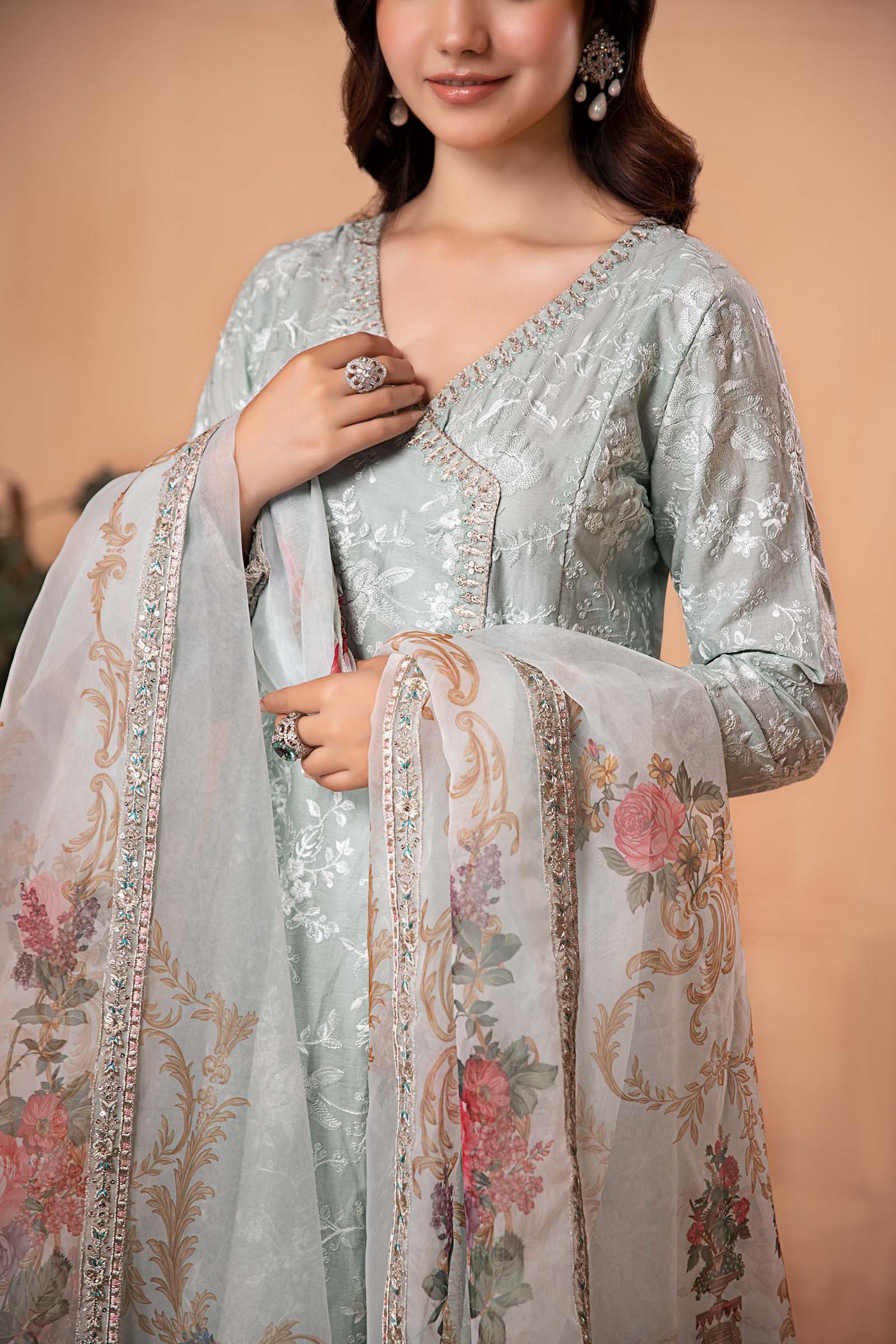 3 Piece Embroidered Jacquard Lawn Suit