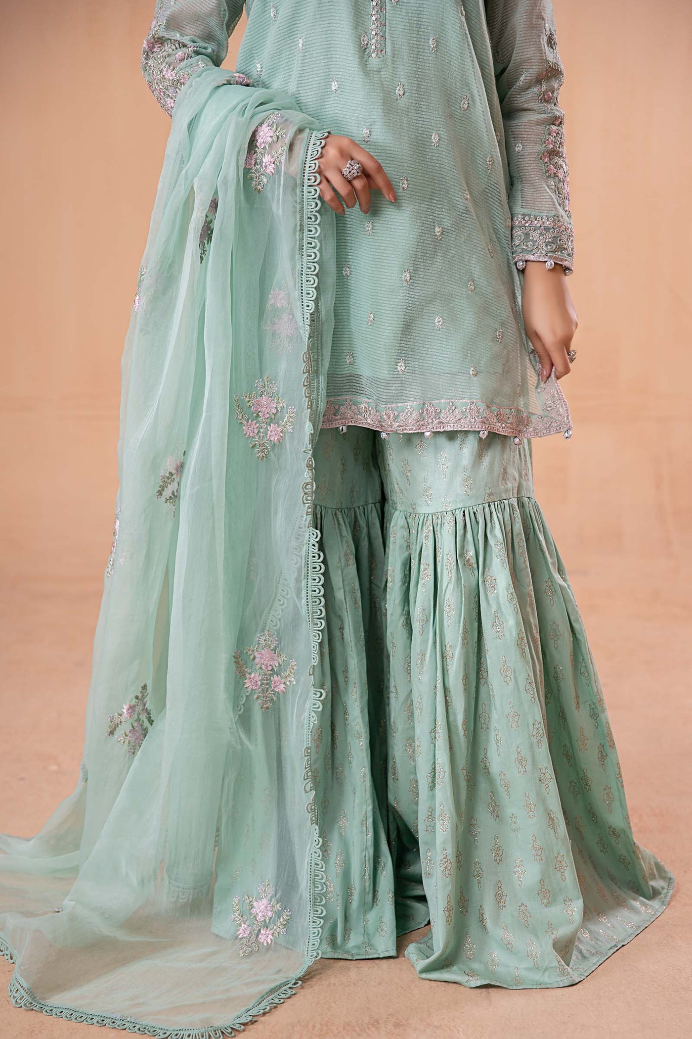 3 Piece Embroidered Cotton Karandi Suit