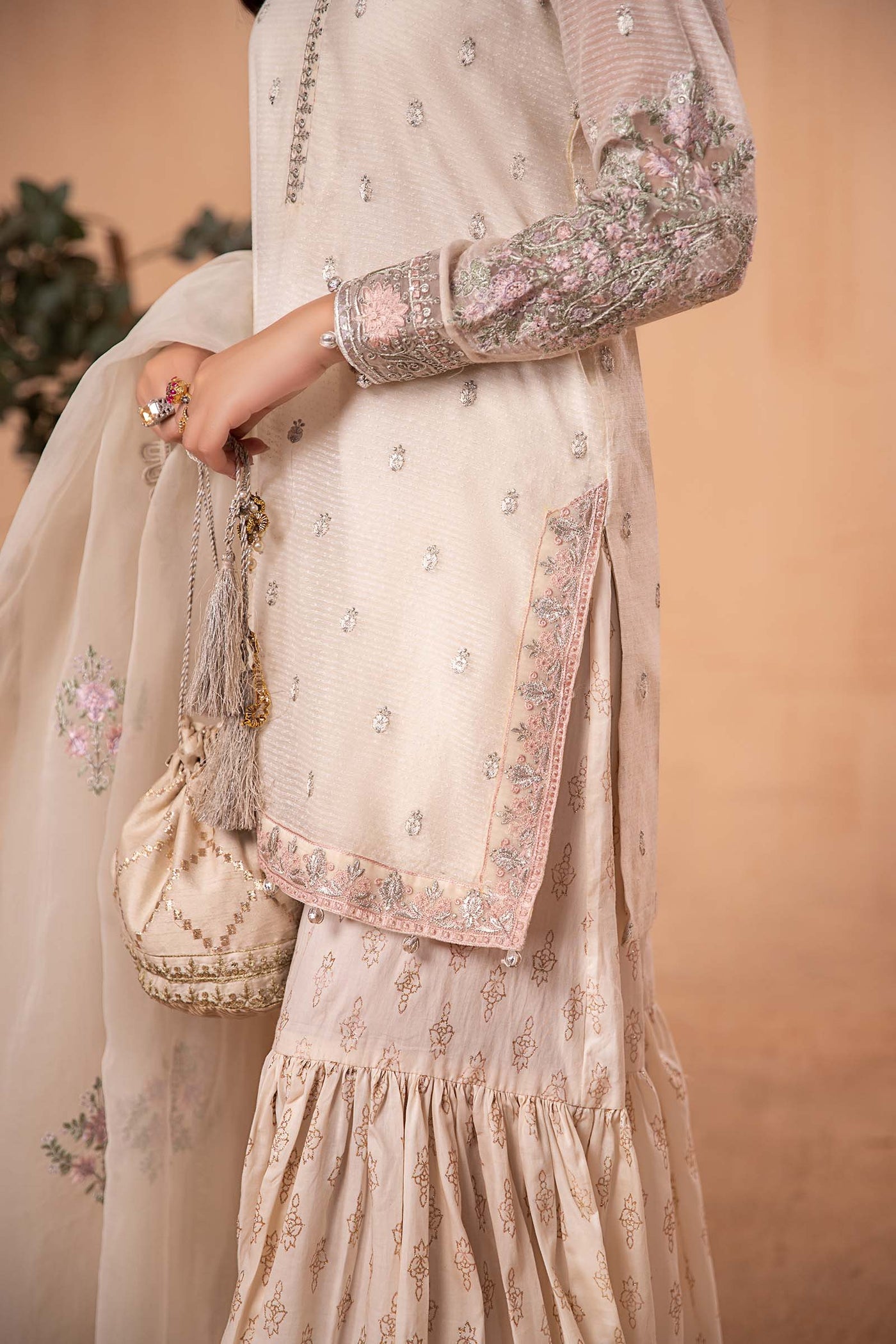 3 Piece Embroidered Cotton Karandi Suit