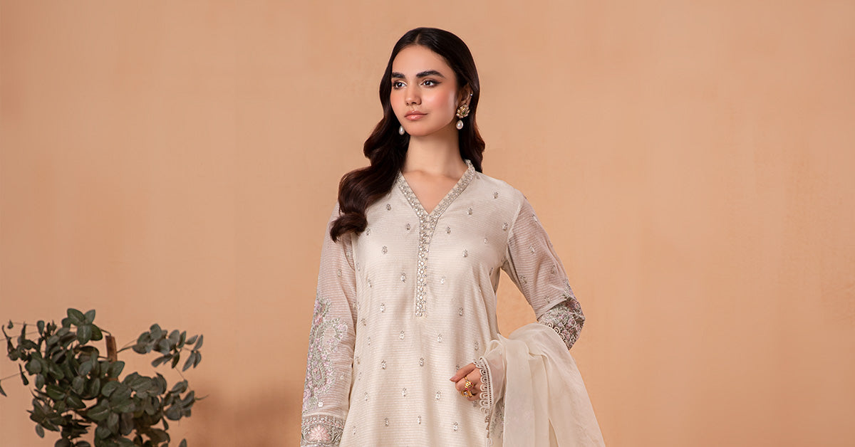 3 Piece Embroidered Cotton Karandi Suit