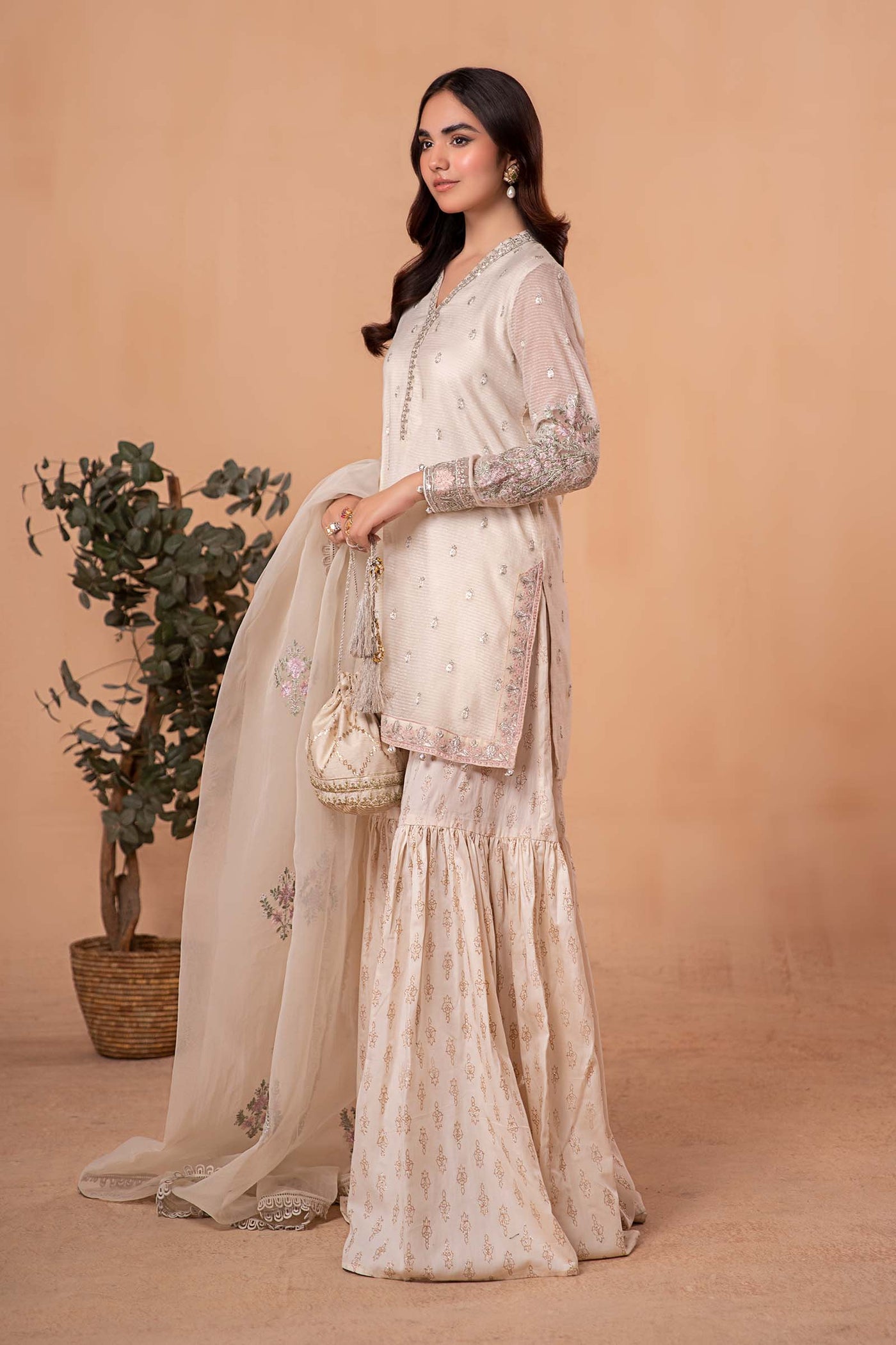 3 Piece Embroidered Cotton Karandi Suit