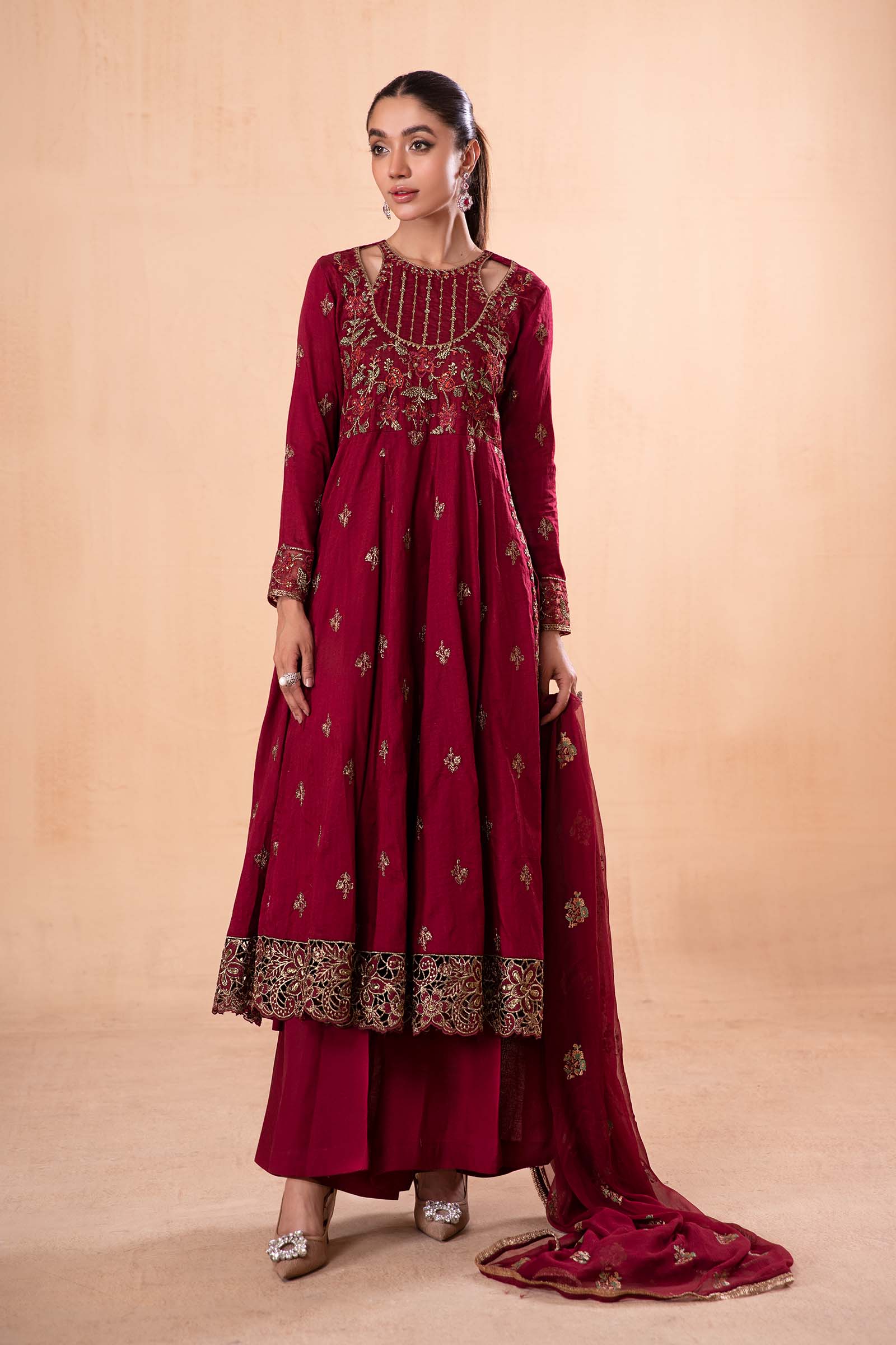 3 Piece Embroidered Jacquard Lawn Suit