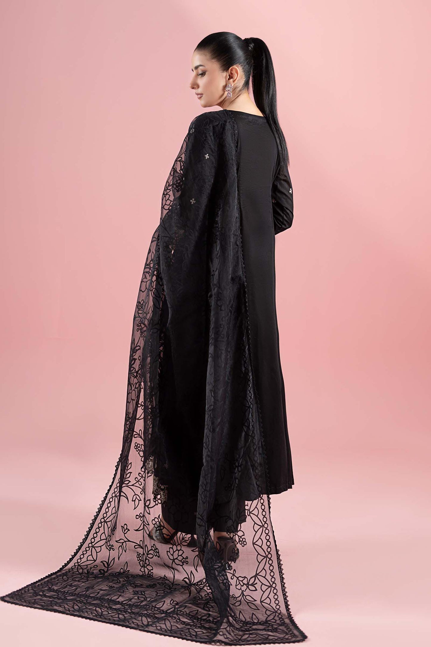 3 Piece Embroidered Lawn Suit