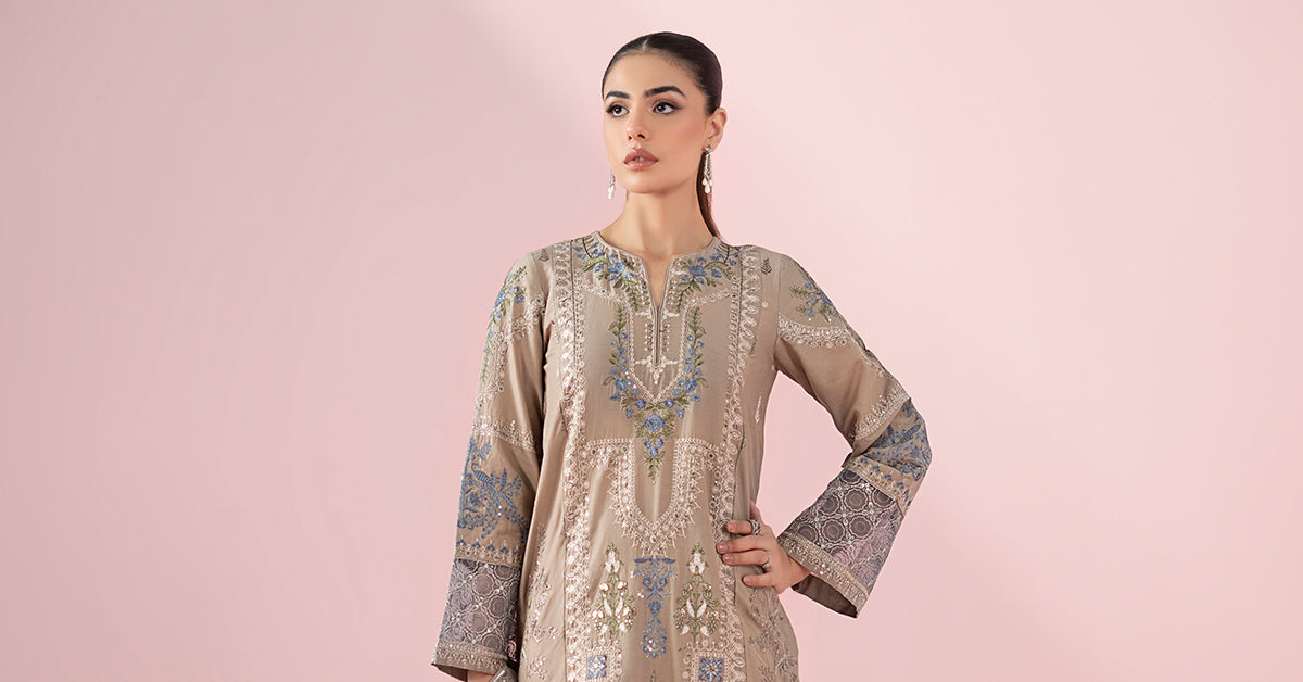3 Piece Embroidered Lawn Suit